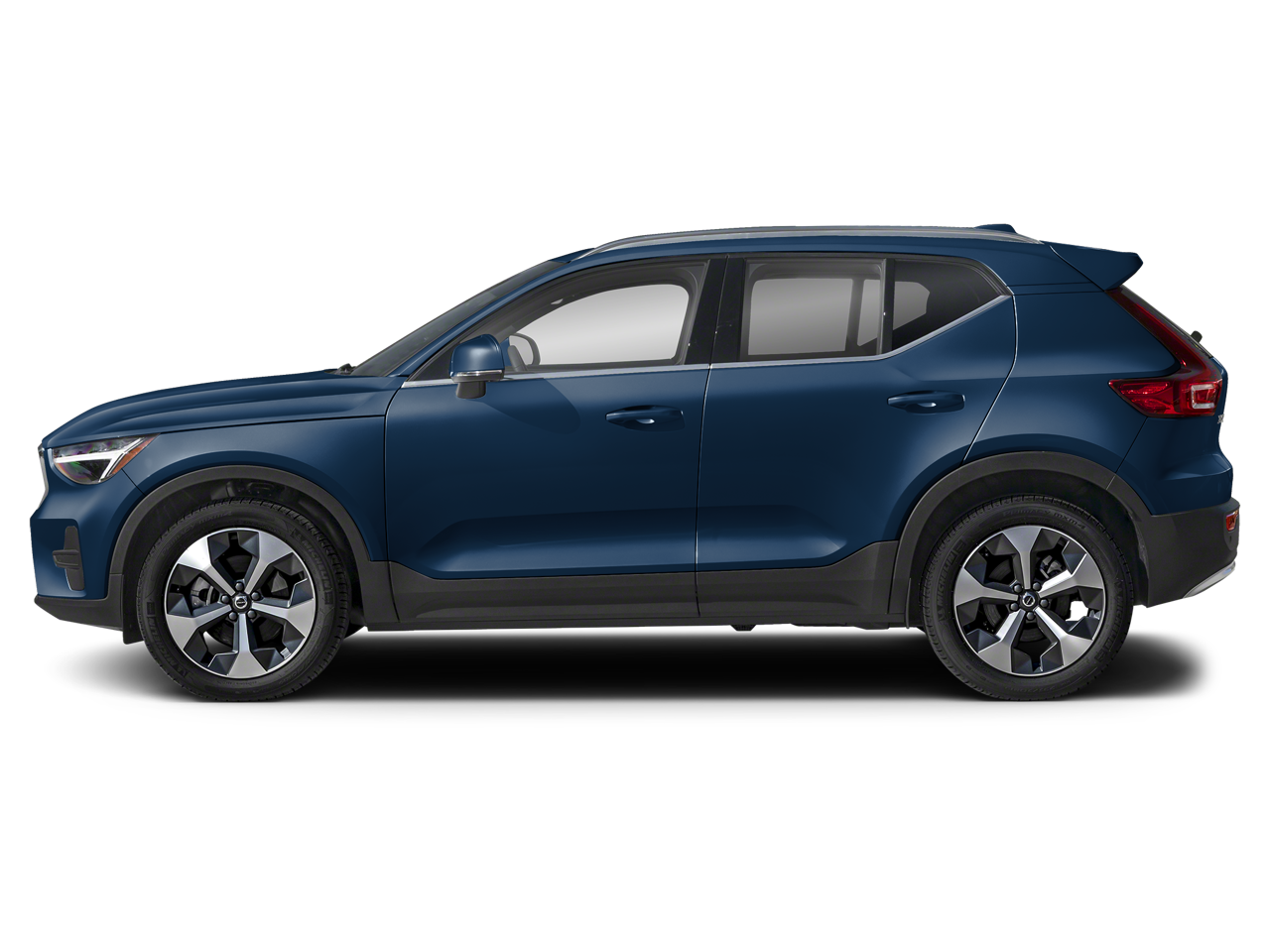 2024 Volvo XC40 B5 Core W/ POWER TAILGATE & PANORAMIC MOONROOF