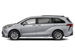 2022 Toyota Sienna XLE 8 Passenger