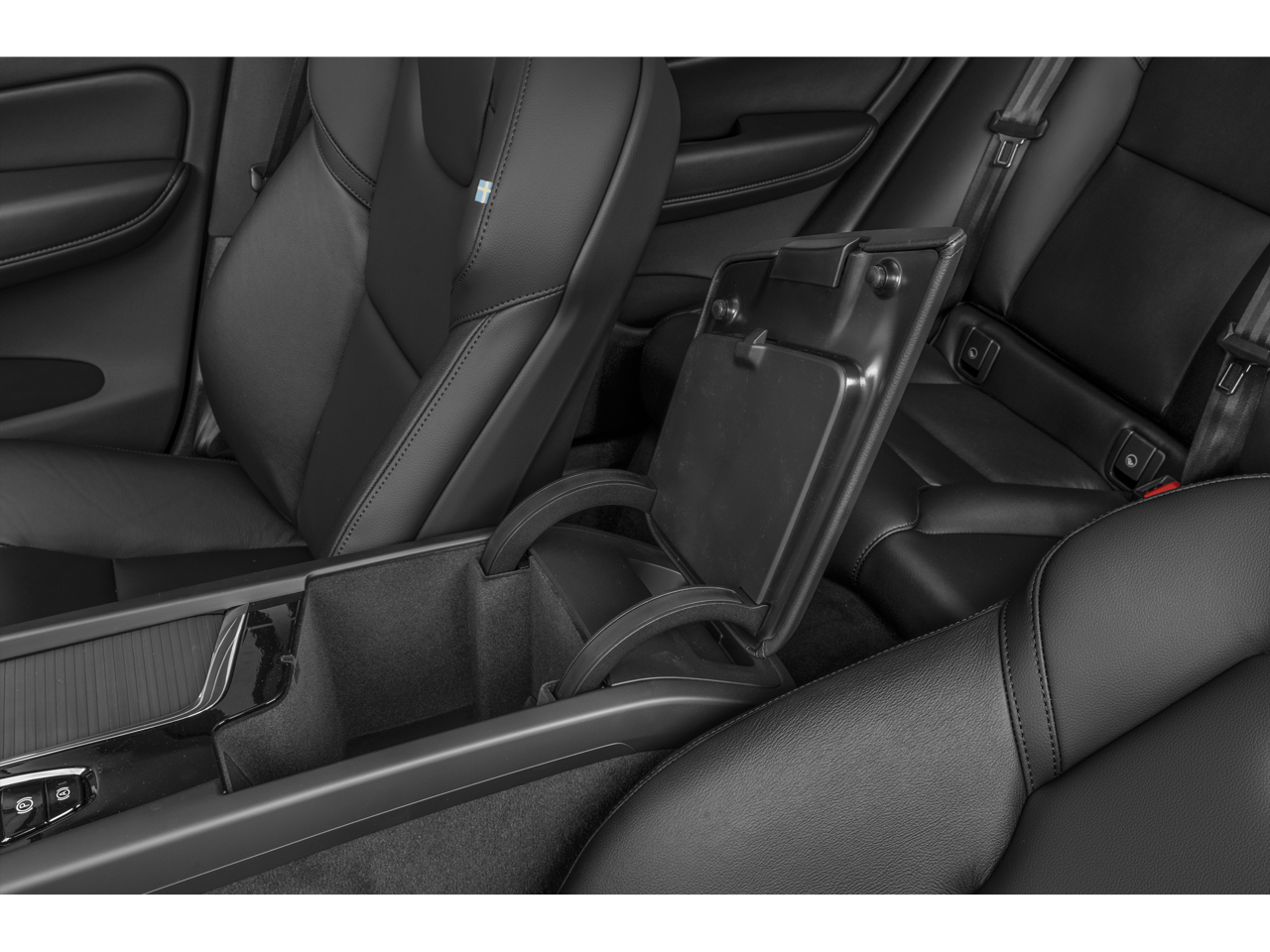 2023 Volvo XC60 Ultimate Dark Theme