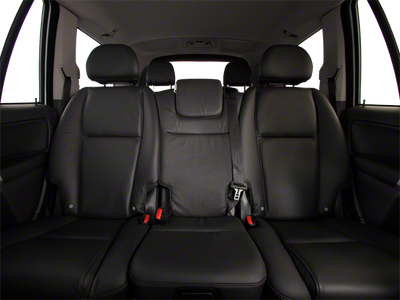 2011 Volvo XC90 3.2 W/ LEATHER & REAR PARK ASSIST