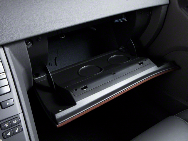 2011 Volvo XC90 3.2 W/ LEATHER & REAR PARK ASSIST