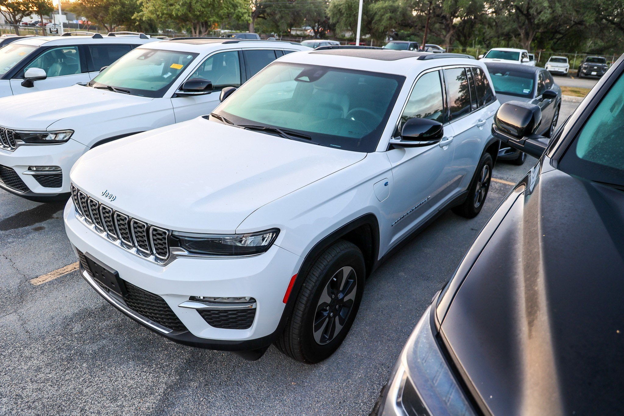 2024 Jeep Grand Cherokee 4DR 4WD