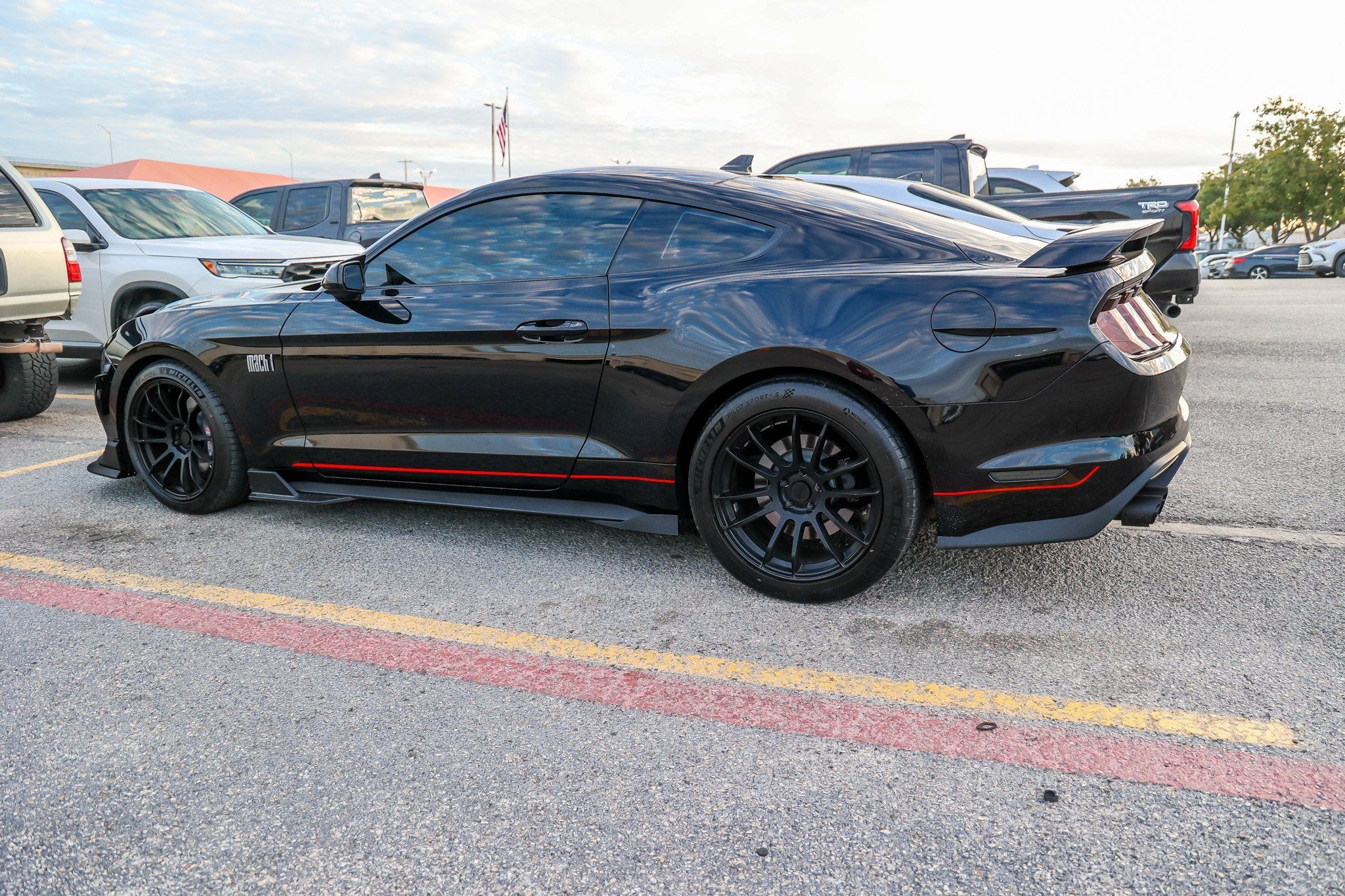 2022 Ford Mustang Mach 1
