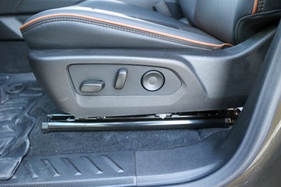 2025 GMC Canyon 4WD AT4