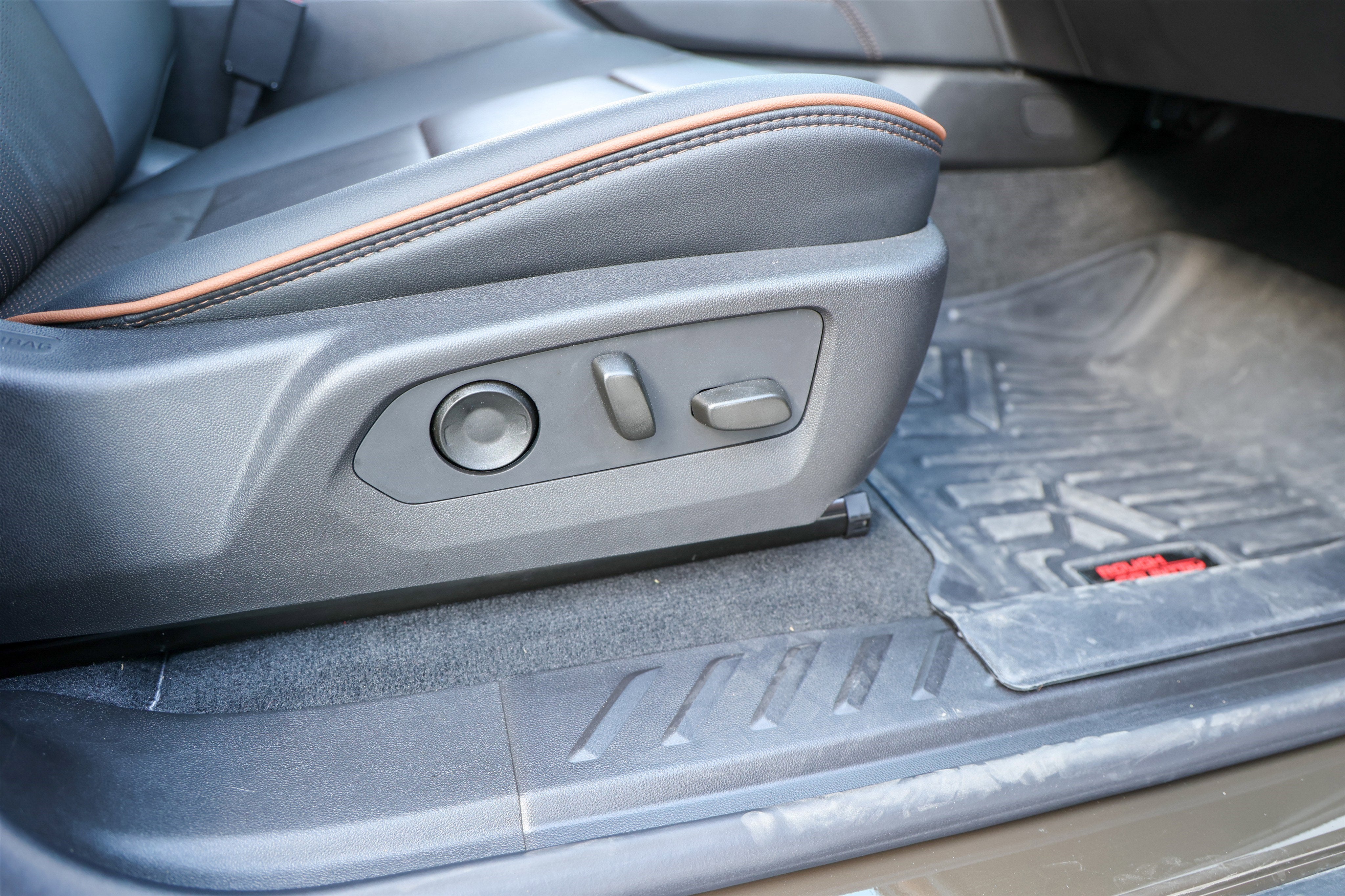 2025 GMC Canyon 4WD AT4