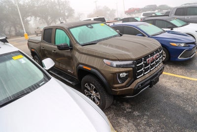 2025 GMC Canyon 4WD AT4