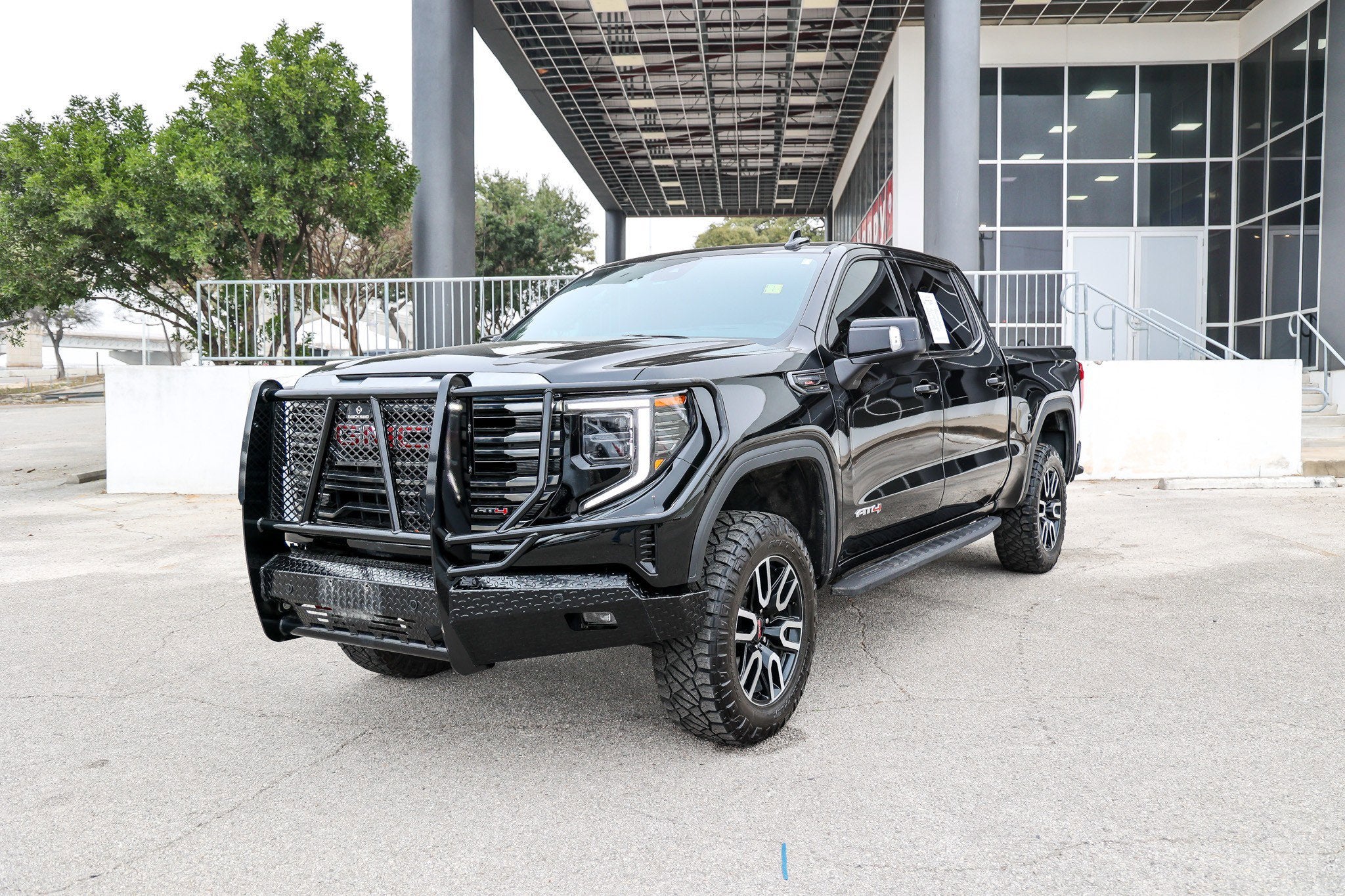 2024 GMC Sierra AT4