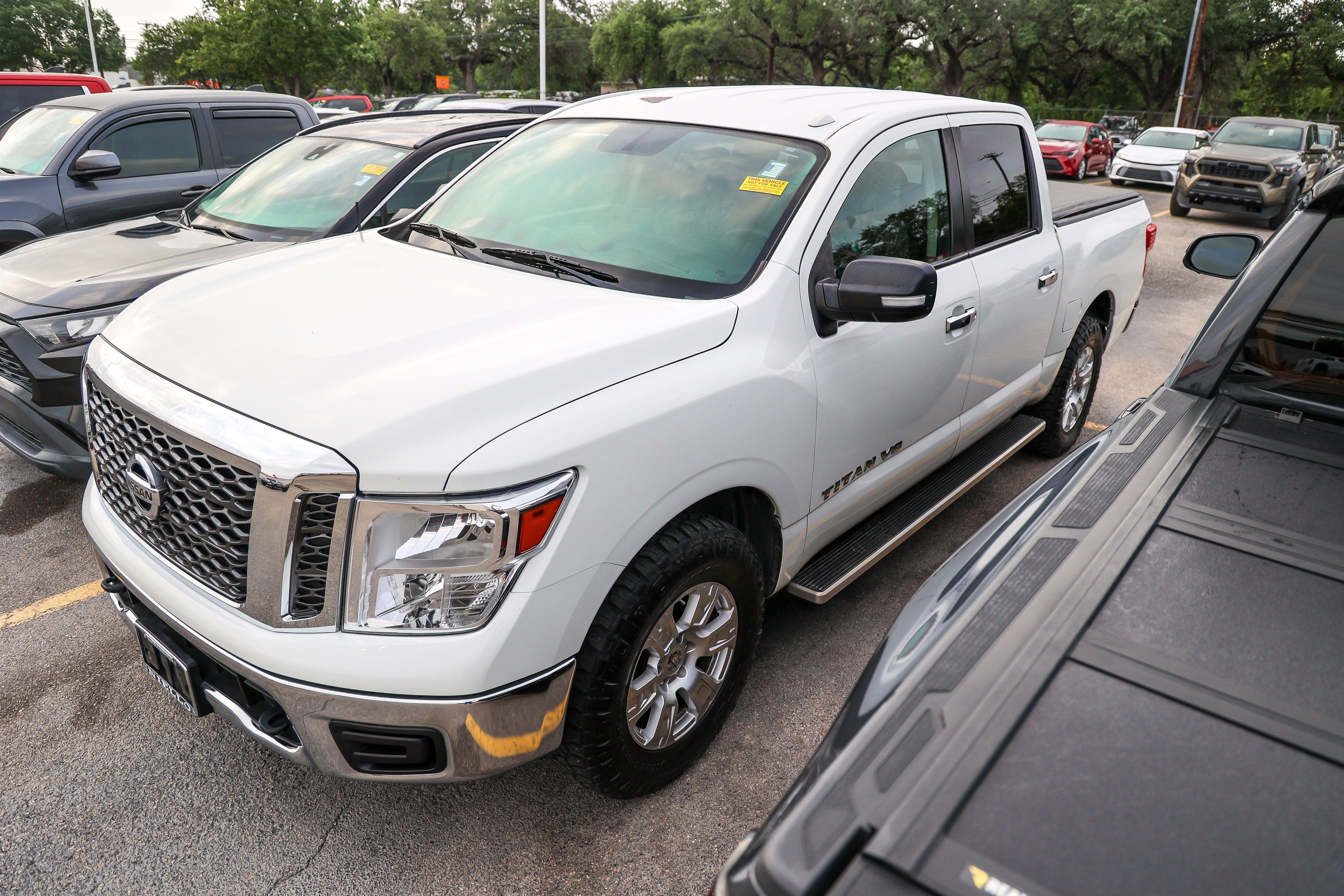 2018 Nissan Titan SV