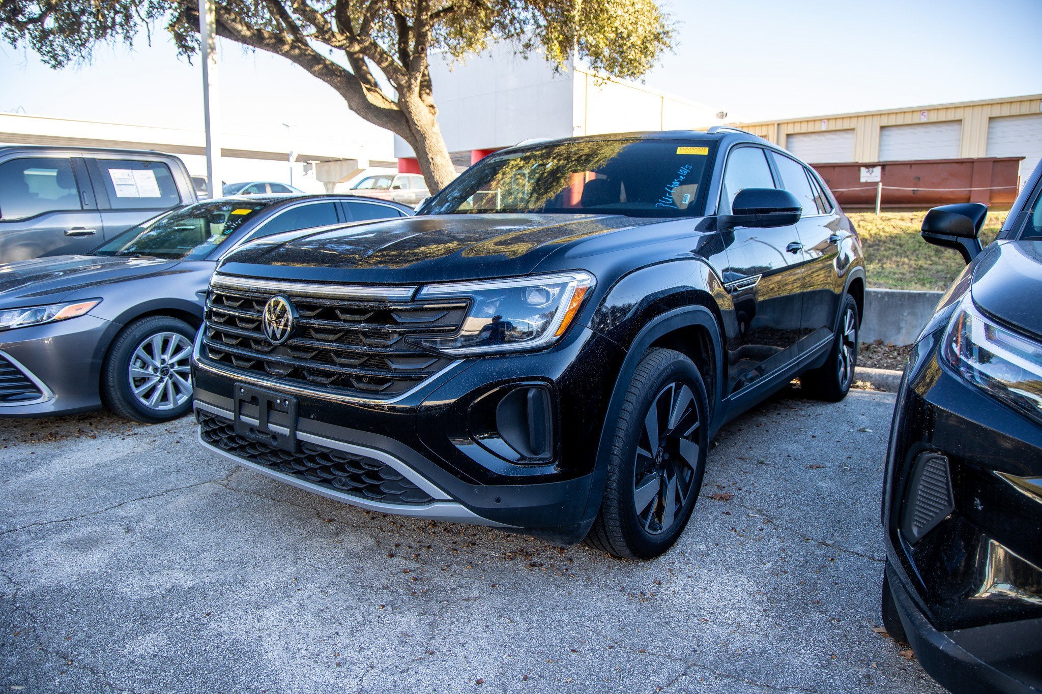 2025 Volkswagen Atlas Cross Sport 2.0T SE w/Technology