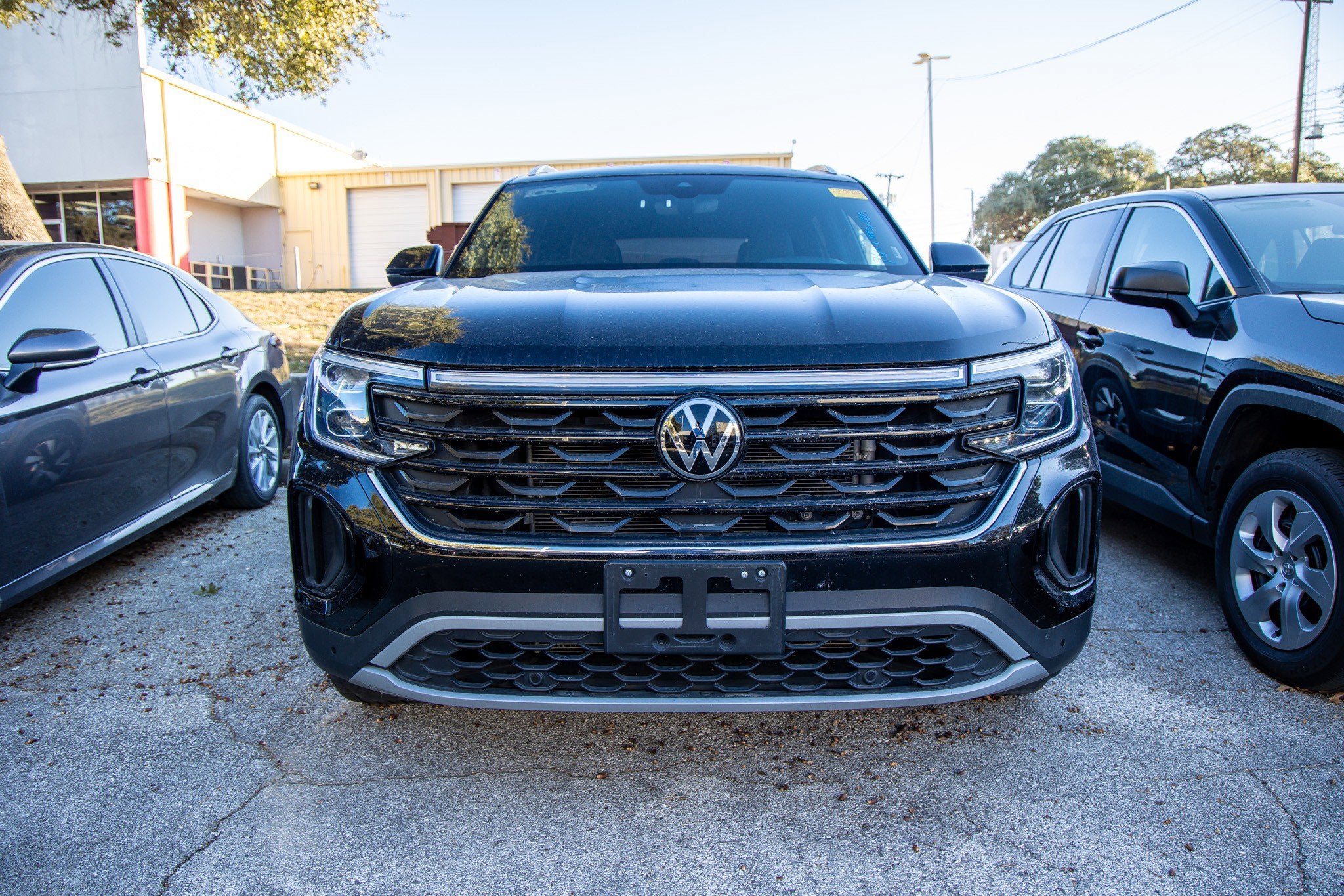 2025 Volkswagen Atlas Cross Sport 2.0T SE w/Technology