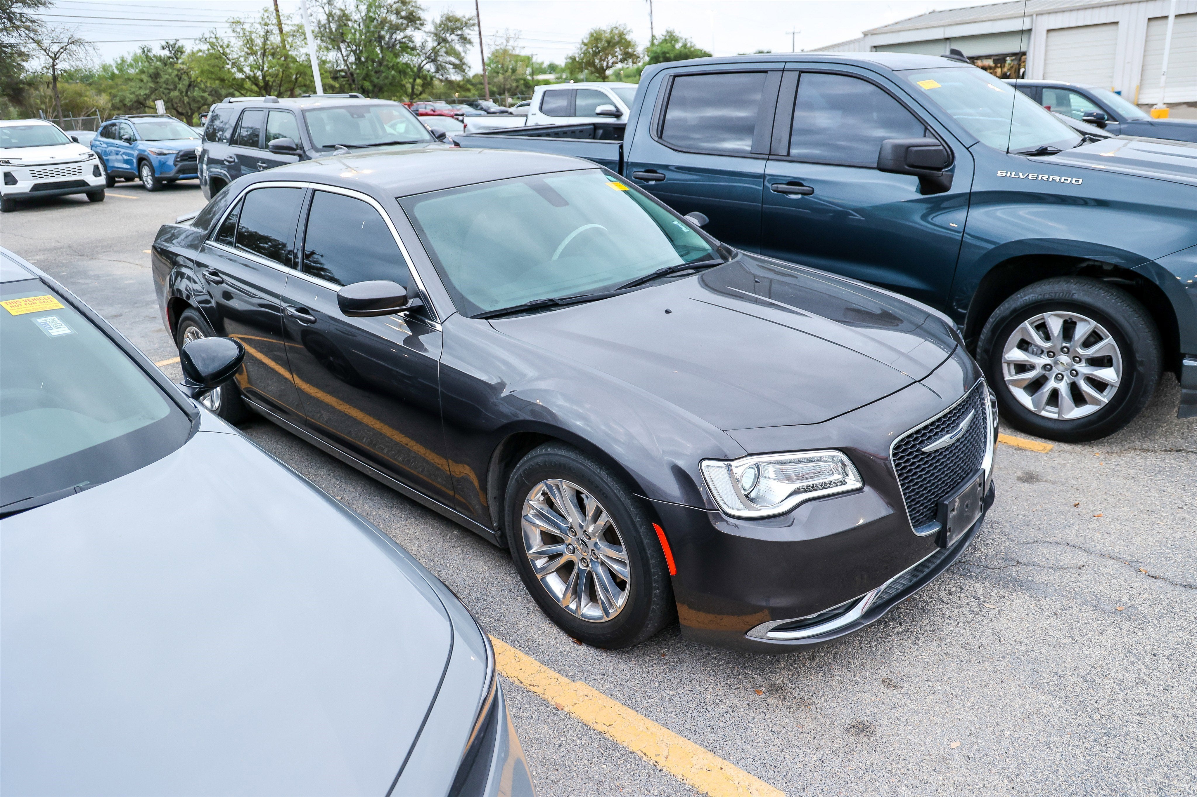 2021 Chrysler 300 Touring
