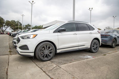 2022 Ford Edge SE