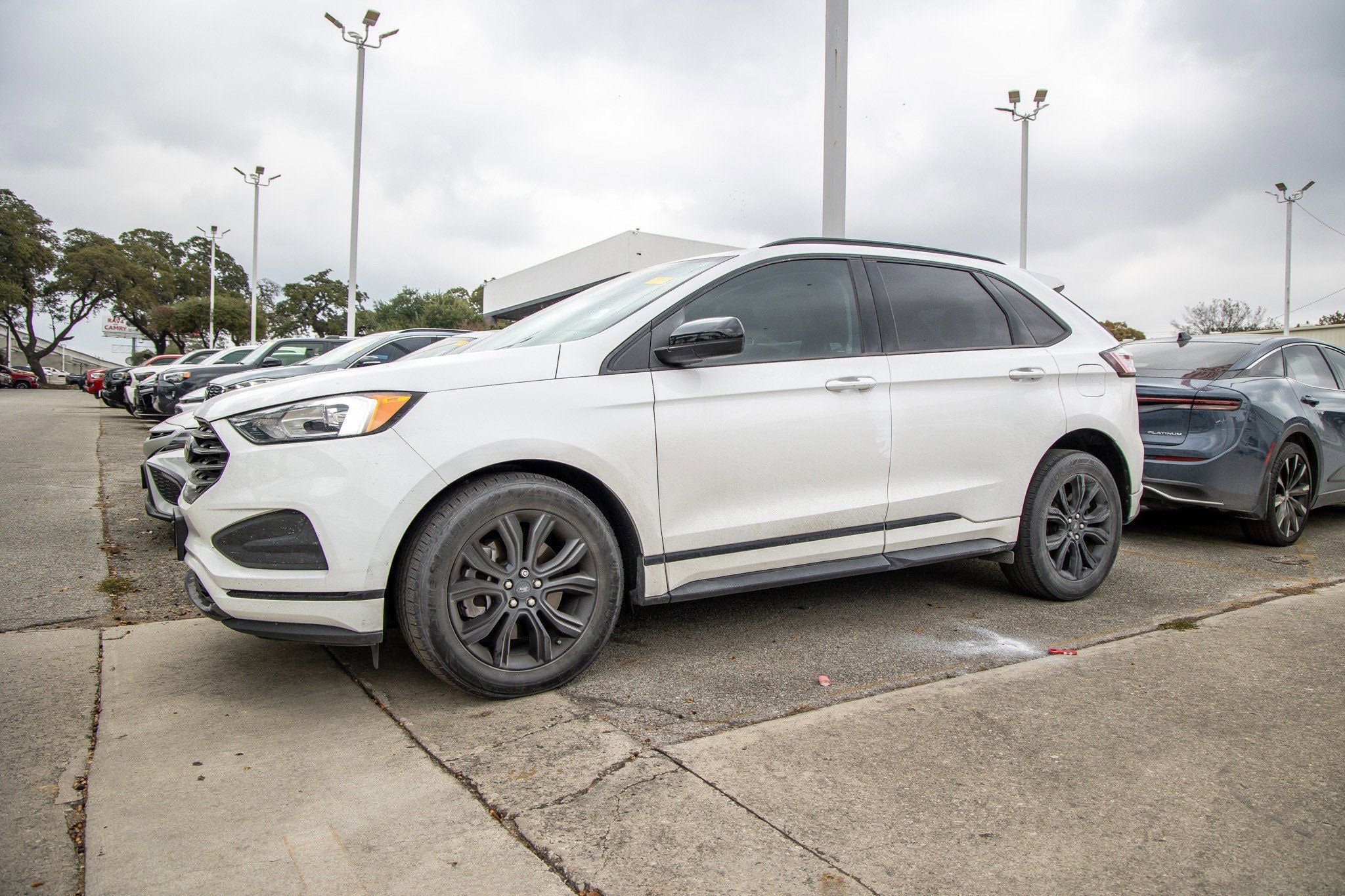 2022 Ford Edge SE