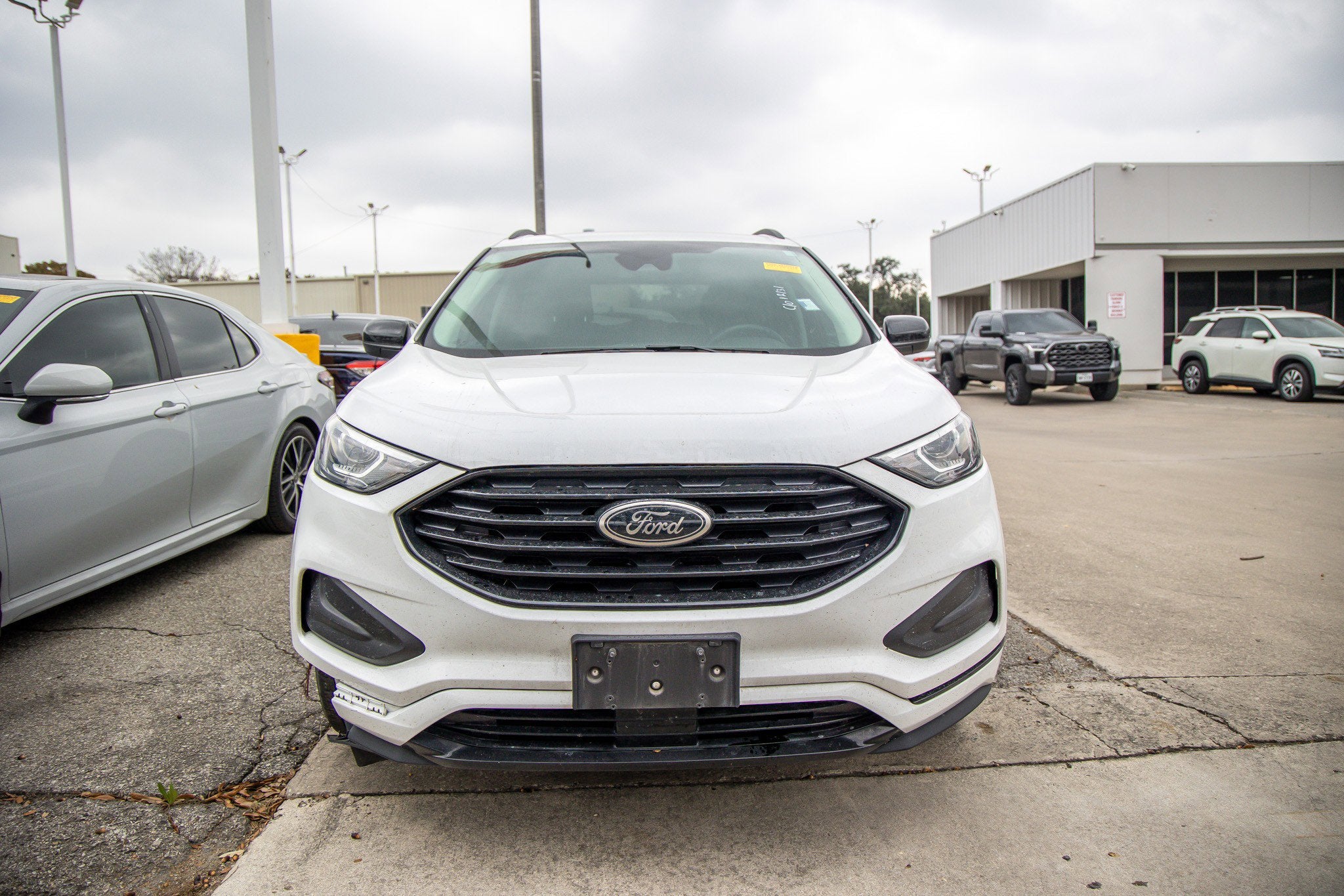 2022 Ford Edge SE