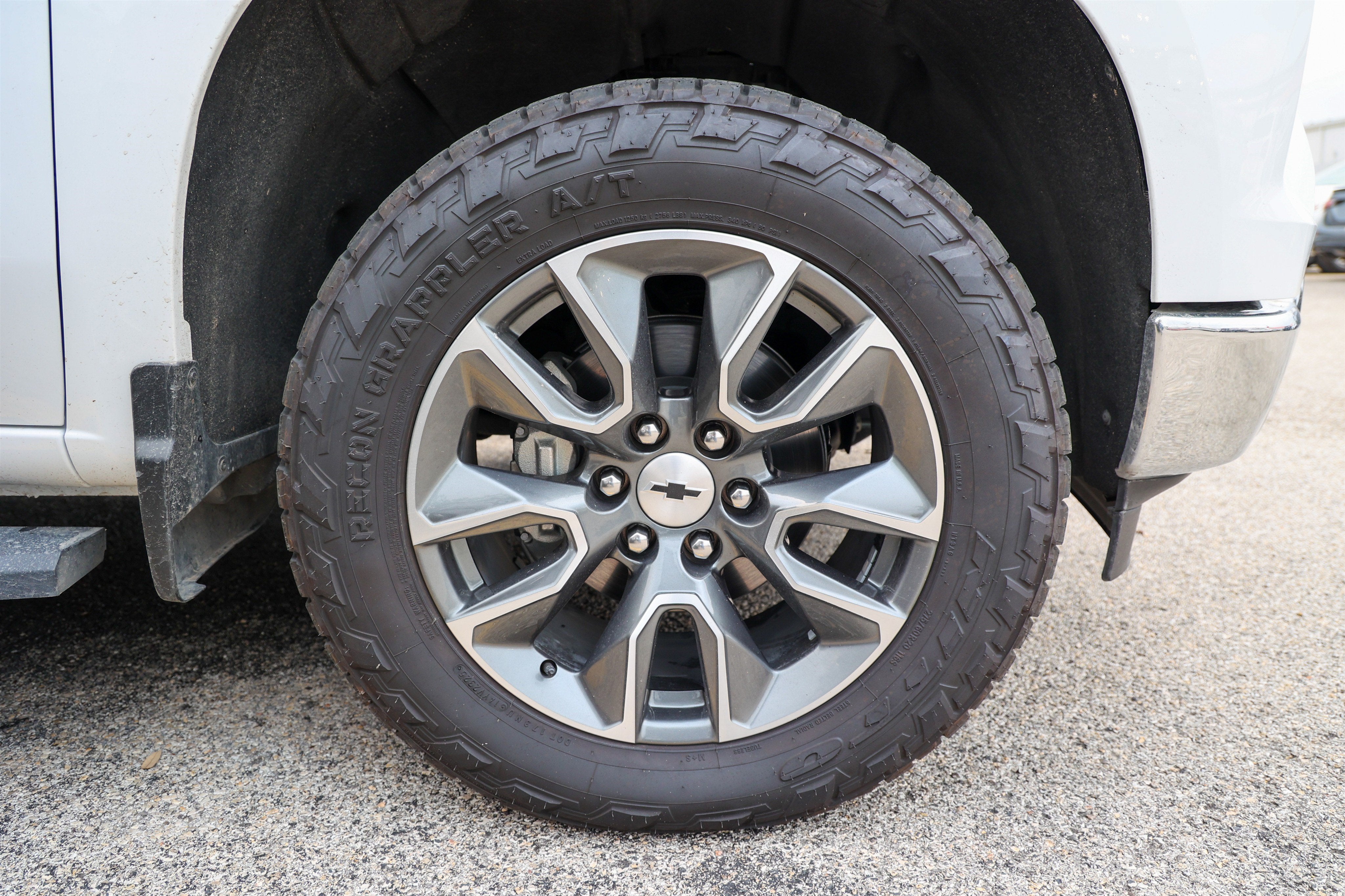 2025 Chevrolet Silverado LT