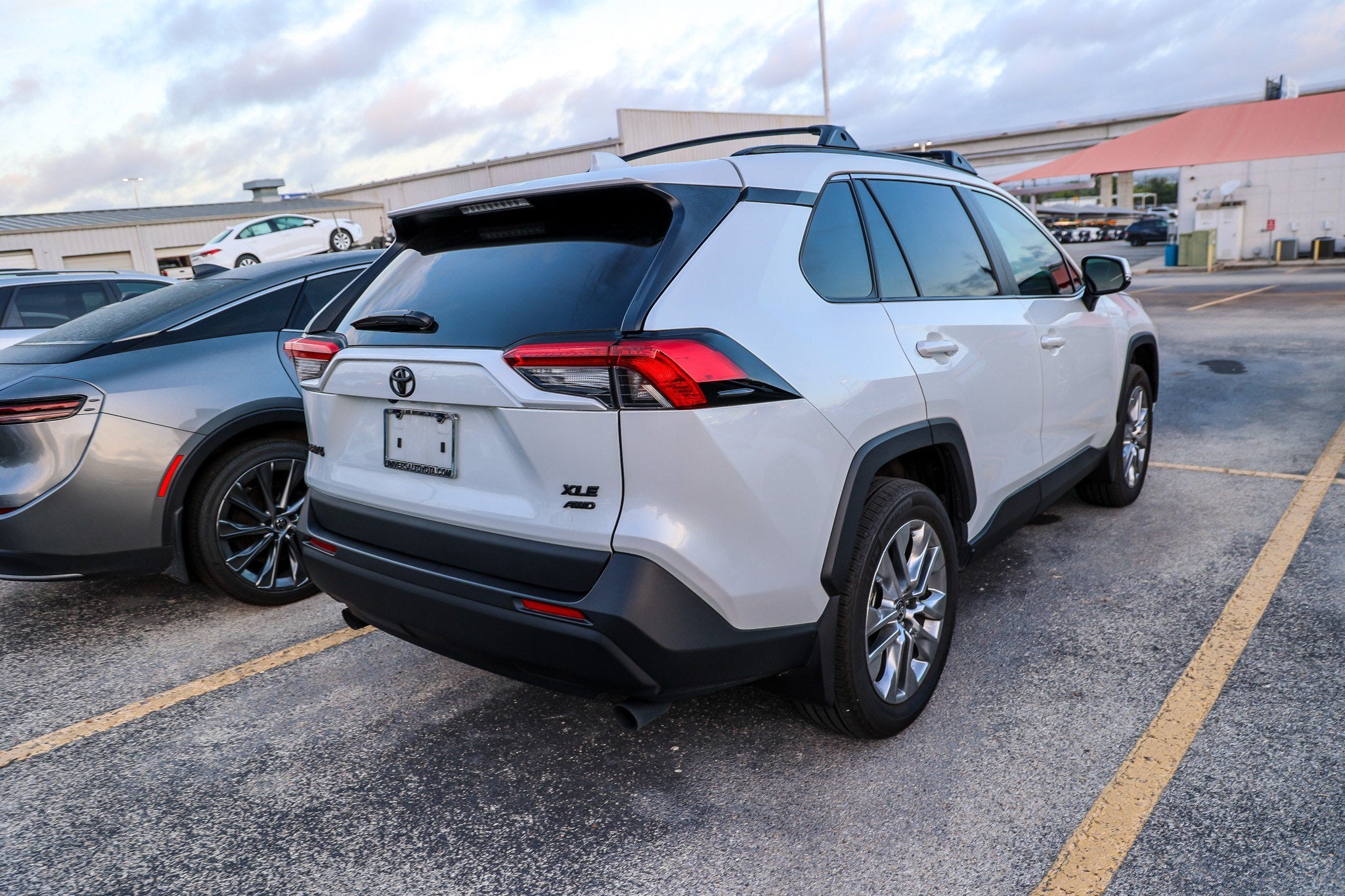 2025 Toyota RAV4 XLE Premium