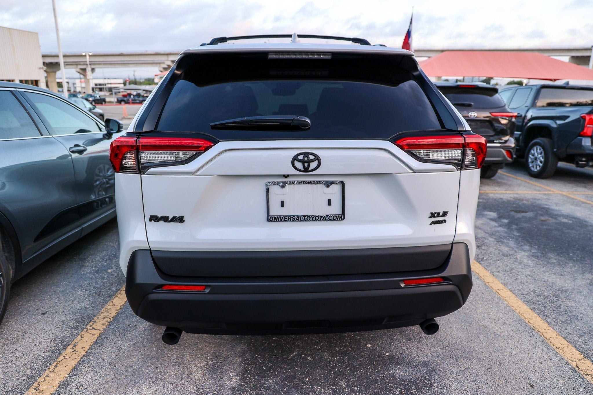 2025 Toyota RAV4 XLE Premium