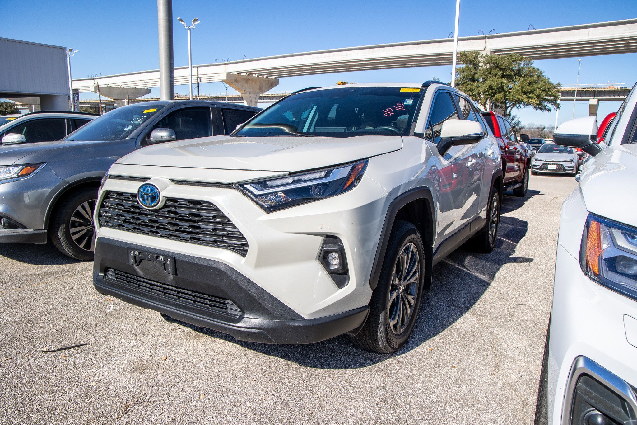 2022 Toyota RAV4 HYBRID Hybrid XLE Premium