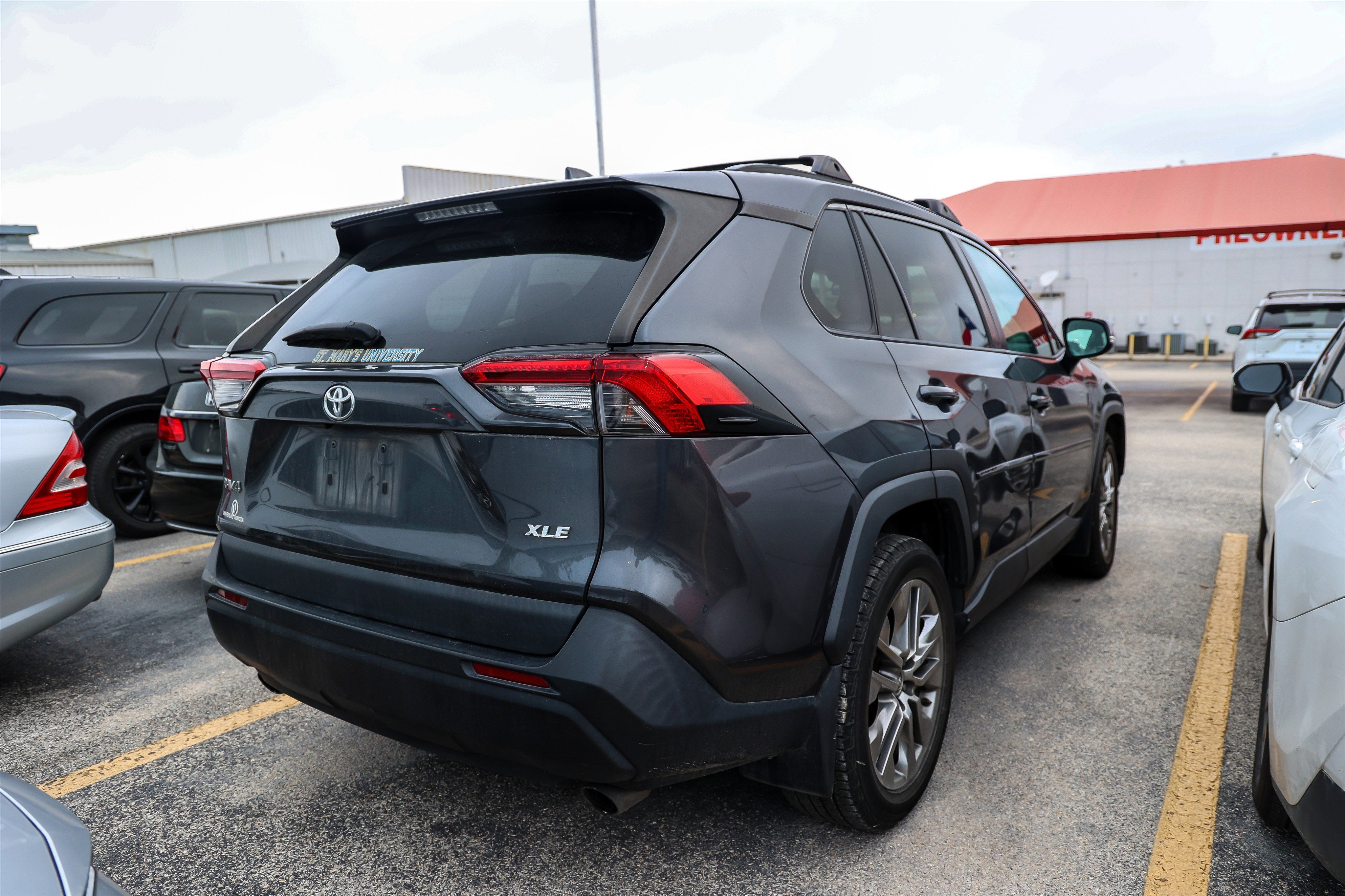 2020 Toyota RAV4 XLE Premium