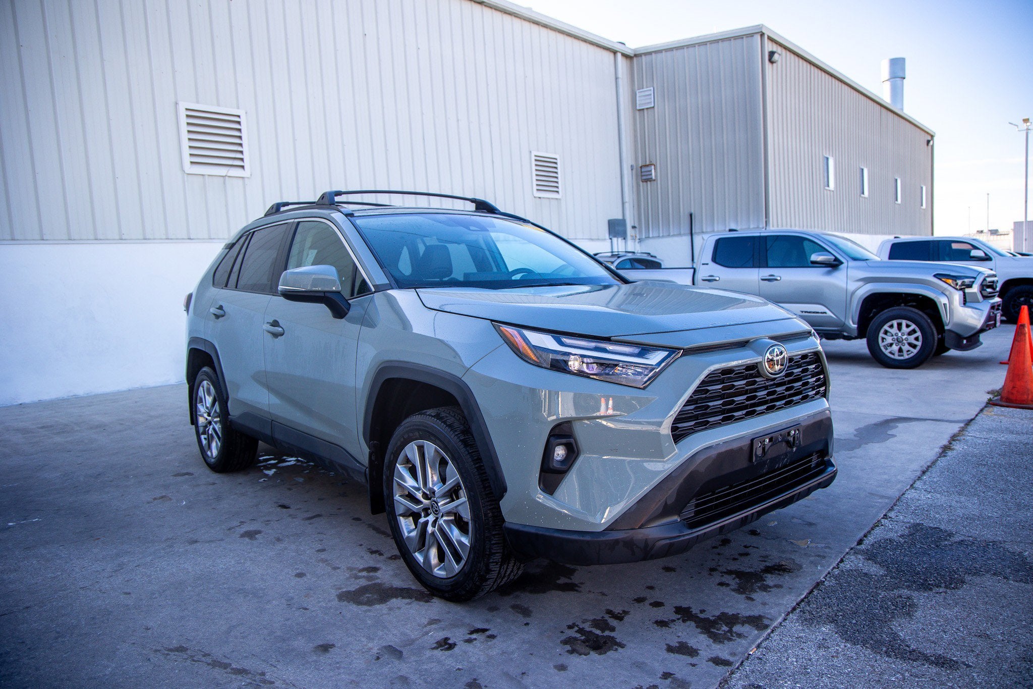 2023 Toyota RAV4 XLE Premium