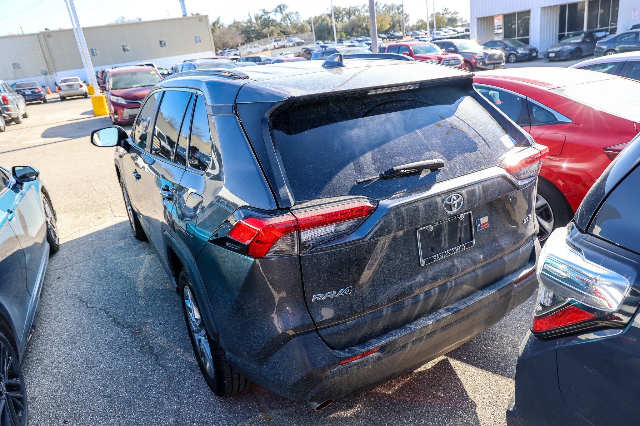 2020 Toyota RAV4 XLE Premium