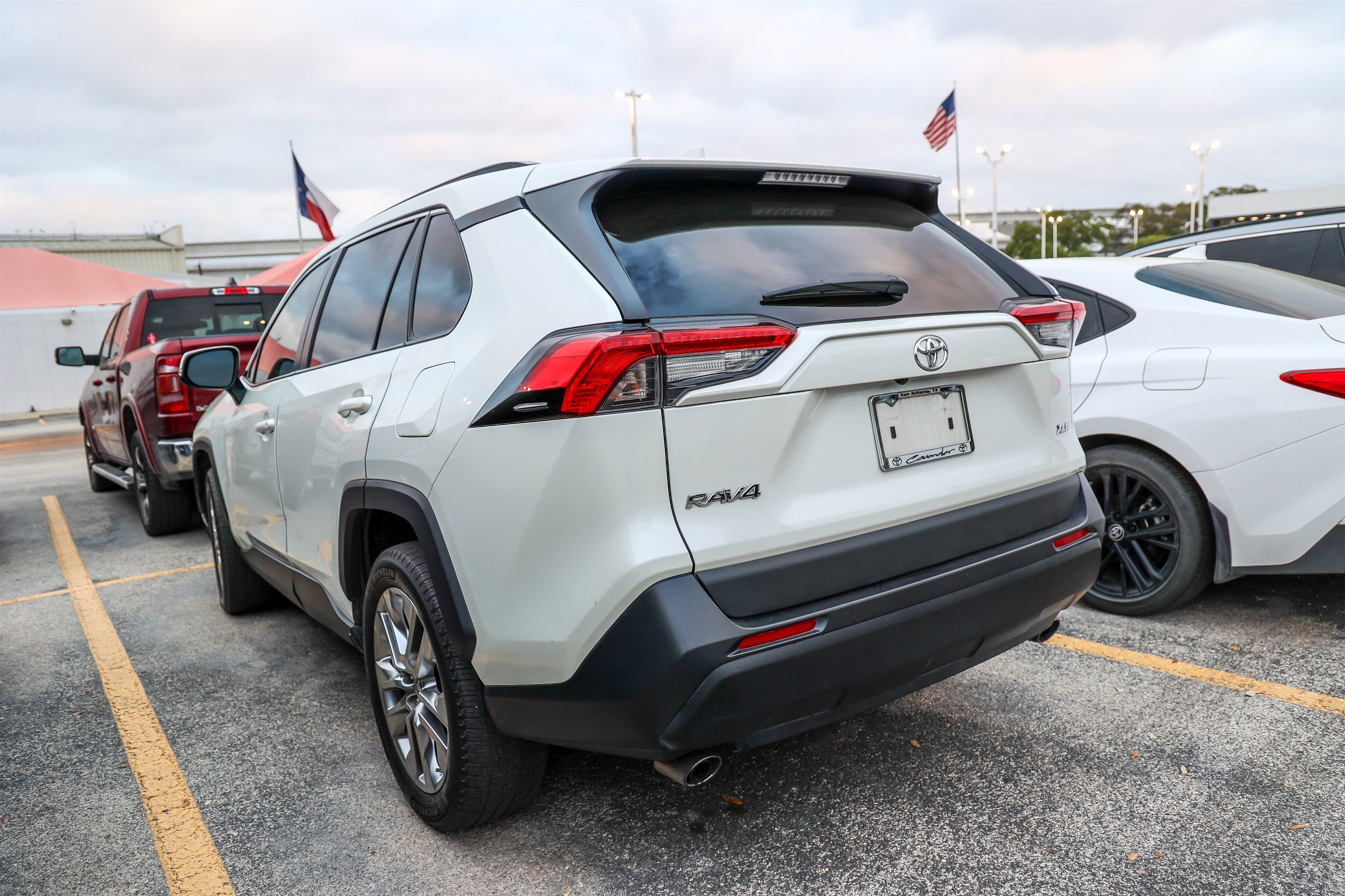 2021 Toyota RAV4 XLE Premium