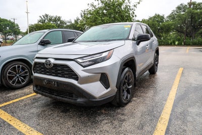 2024 Toyota RAV4 LE