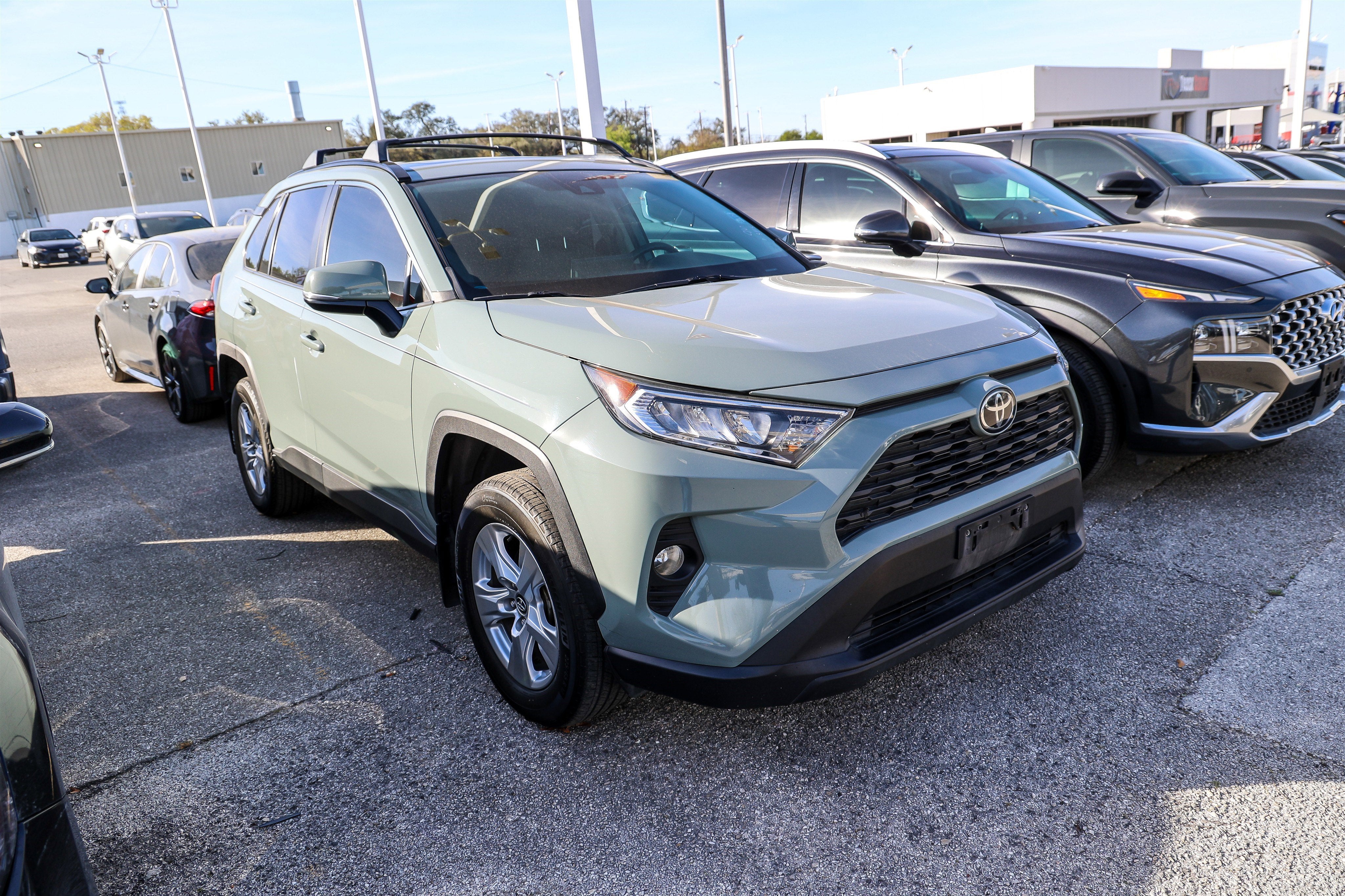 2020 Toyota RAV4 XLE