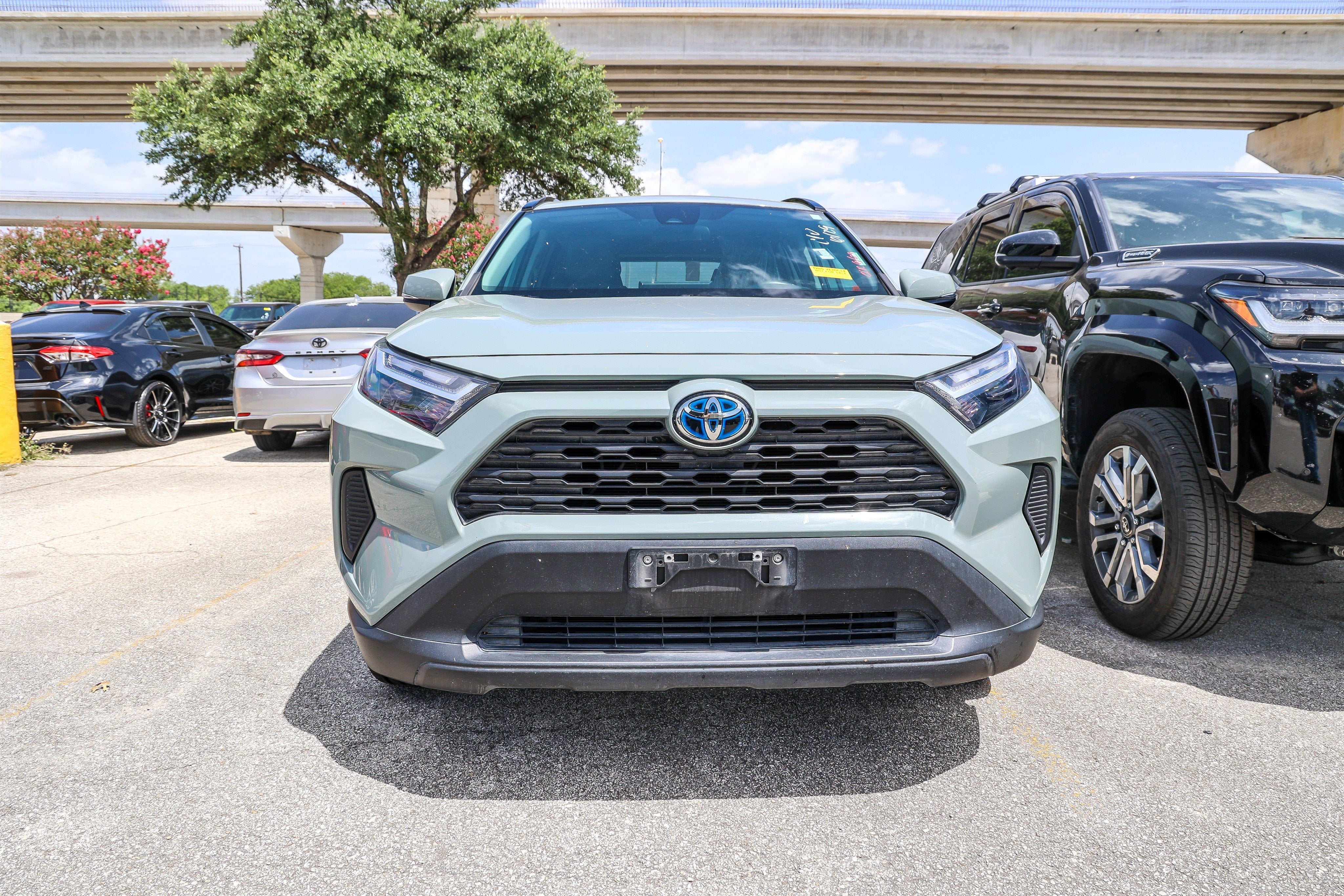2022 Toyota RAV4 Hybrid Hybrid XLE