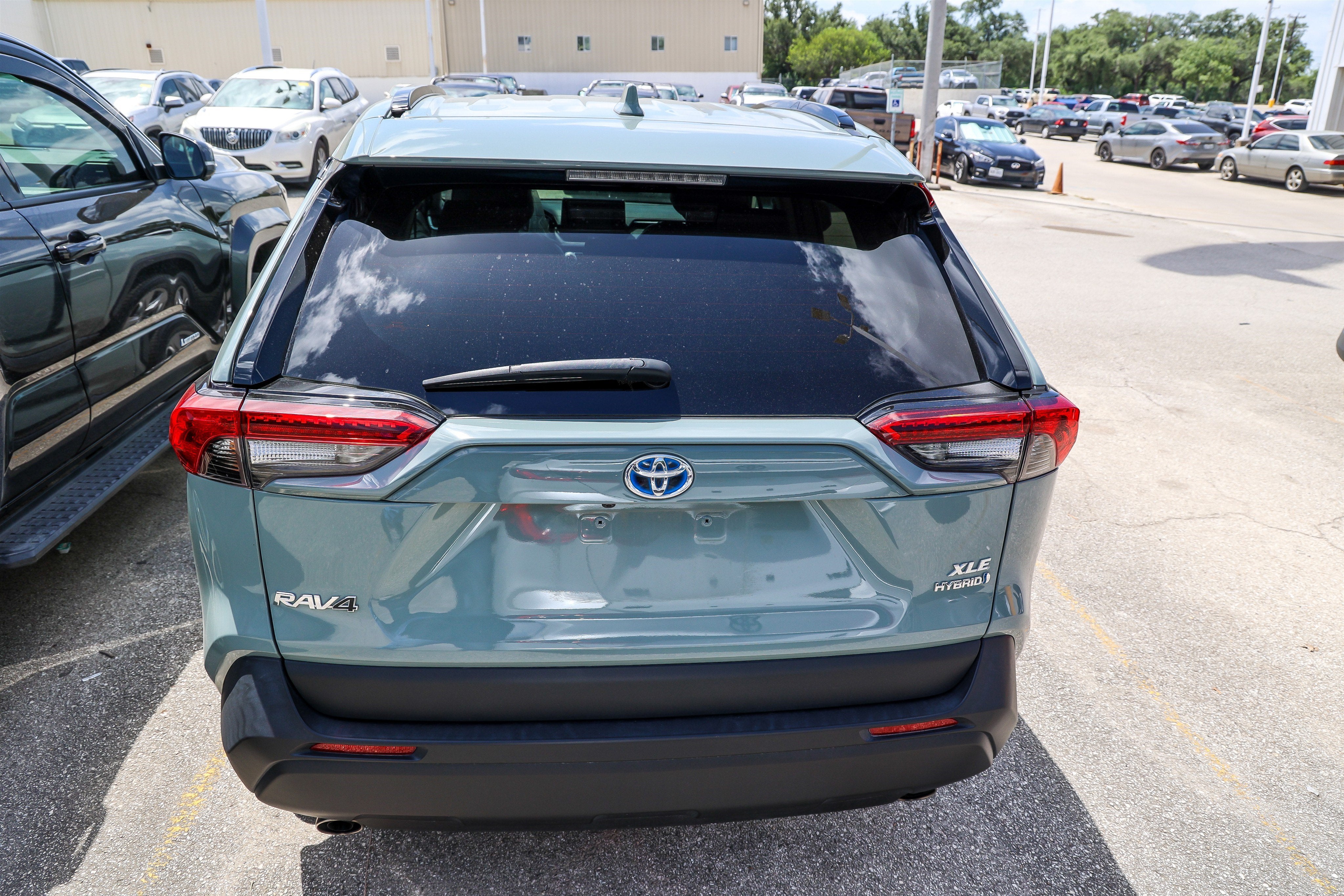 2022 Toyota RAV4 Hybrid Hybrid XLE