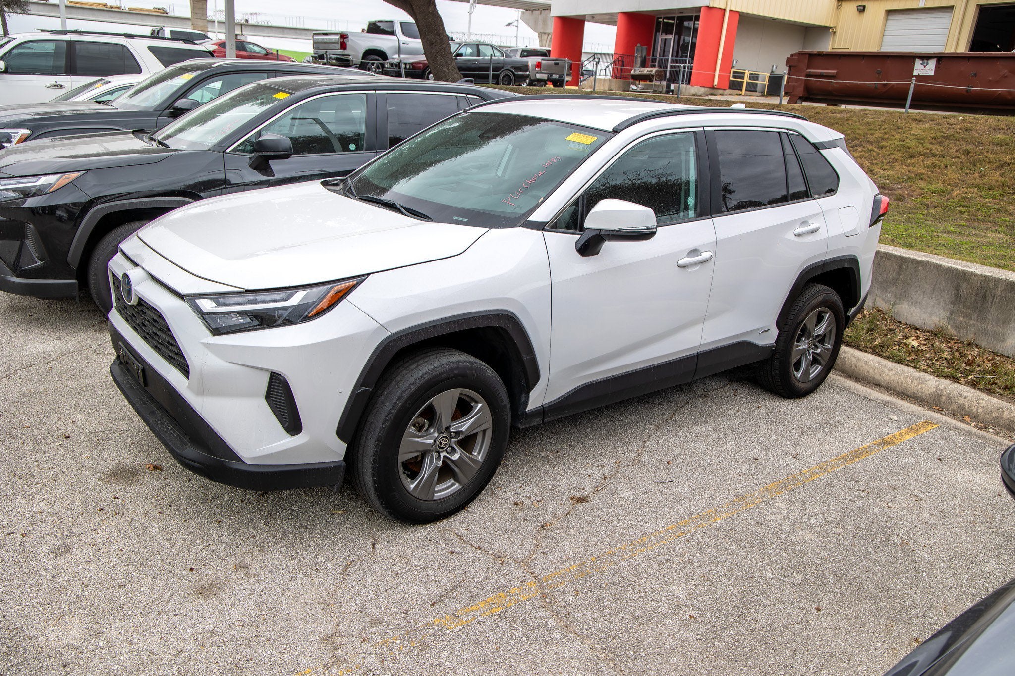 2024 Toyota RAV4 HYBRID Hybrid XLE