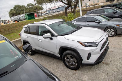 2024 Toyota RAV4 HYBRID Hybrid XLE