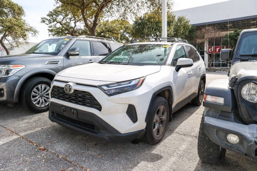 2022 Toyota RAV4 XLE