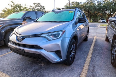 2018 Toyota RAV4 LE