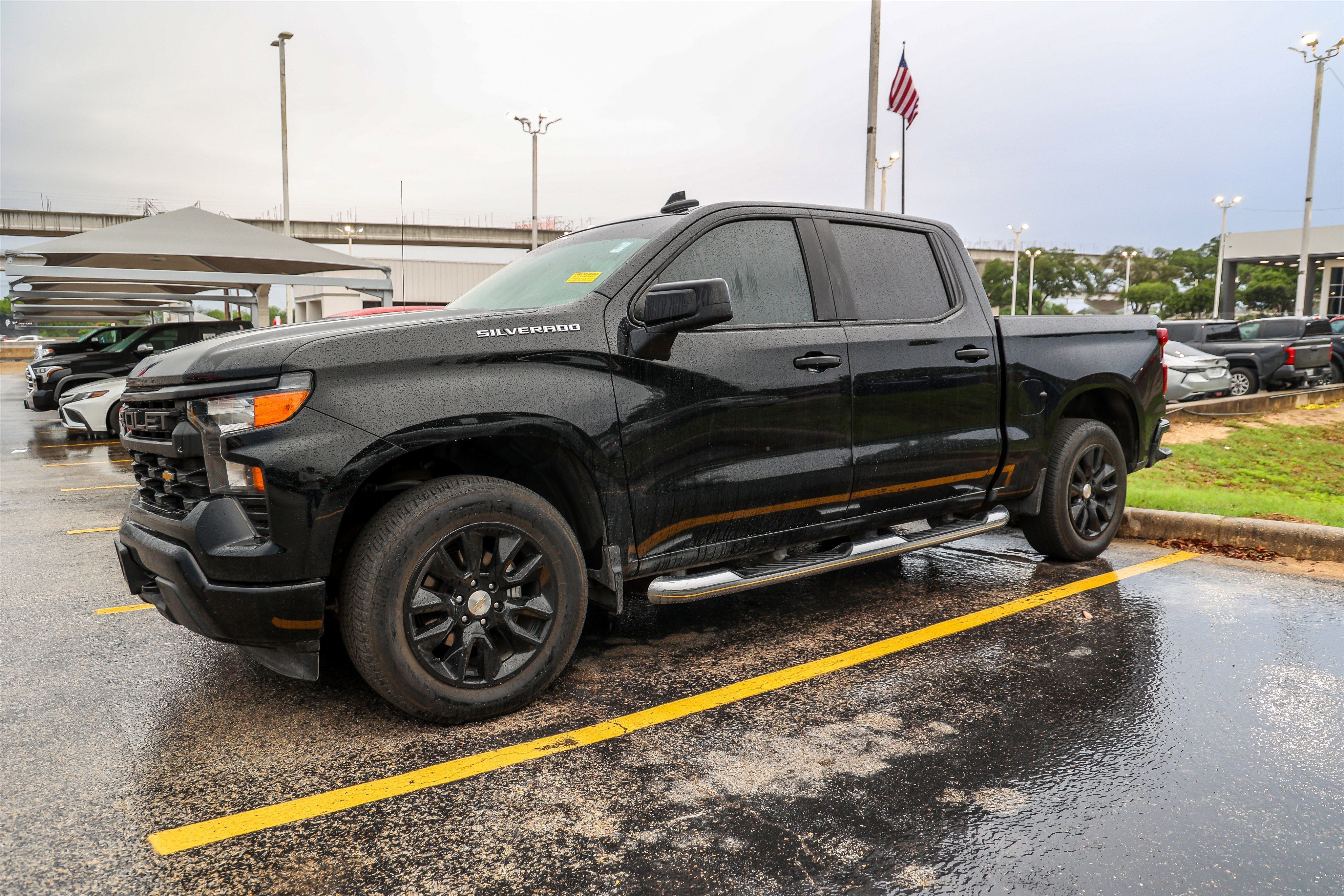 2024 Chevrolet Silverado 1500 Custom
