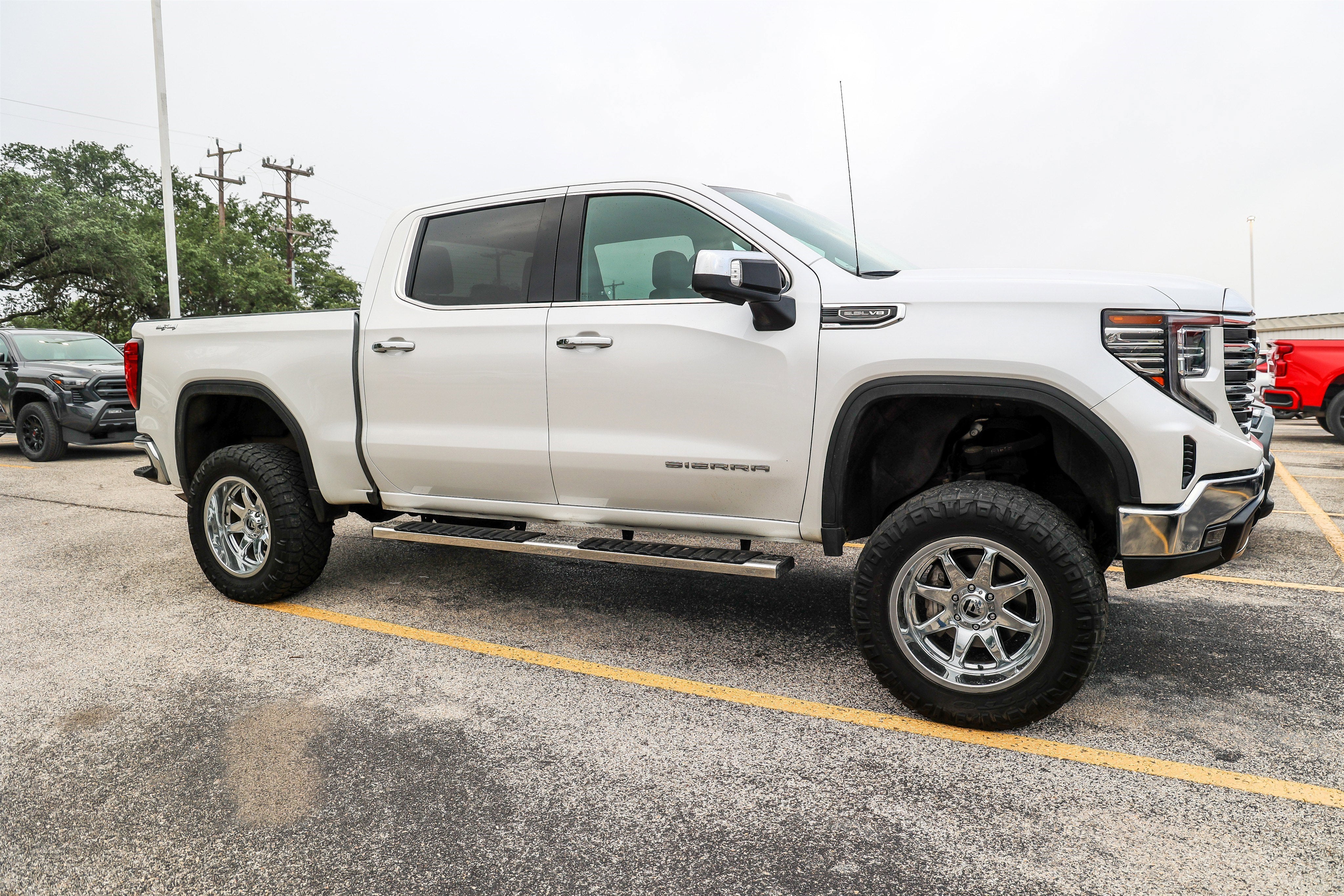 2024 GMC Sierra 1500 SLT