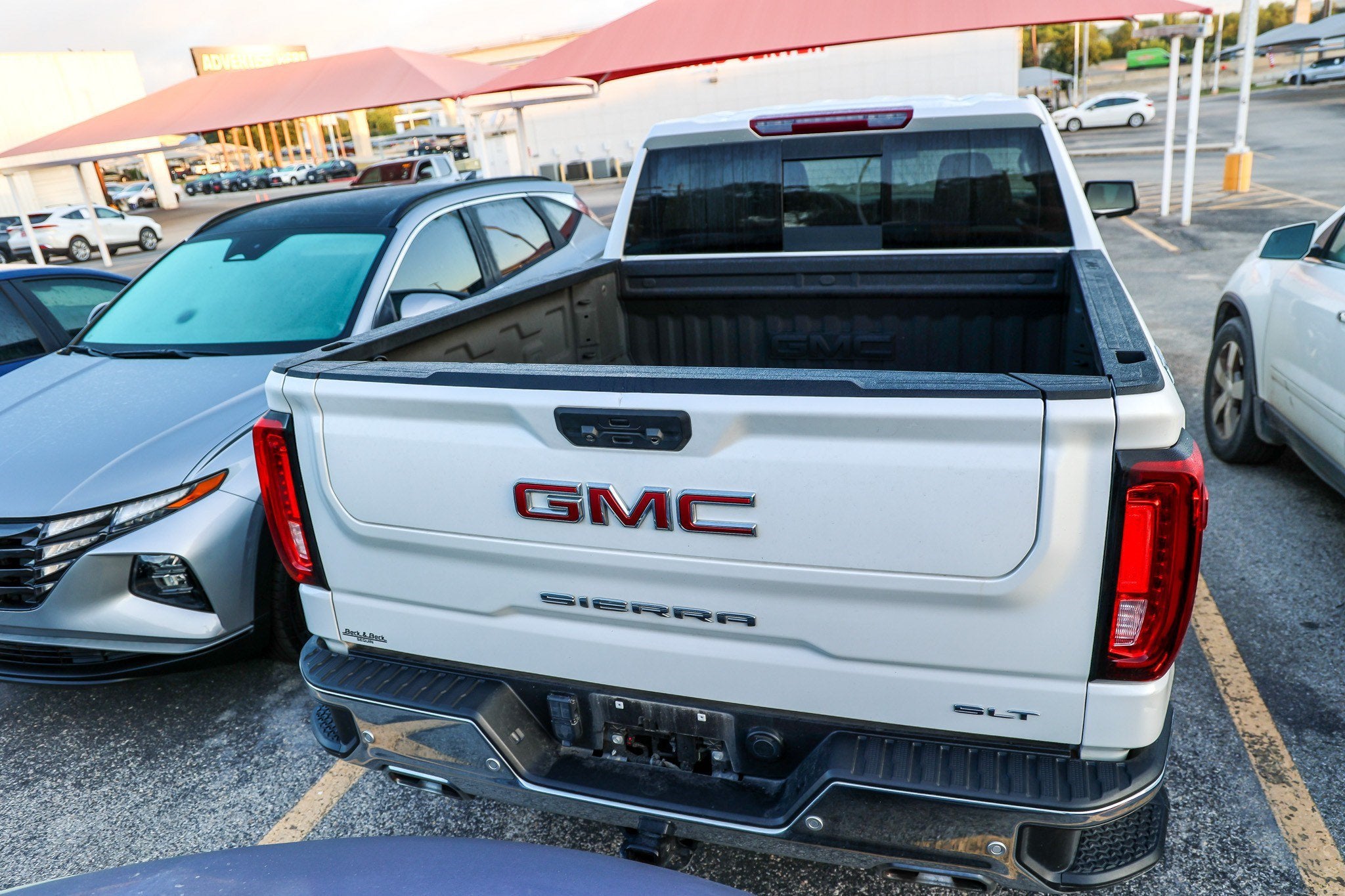 2024 GMC Sierra SLT
