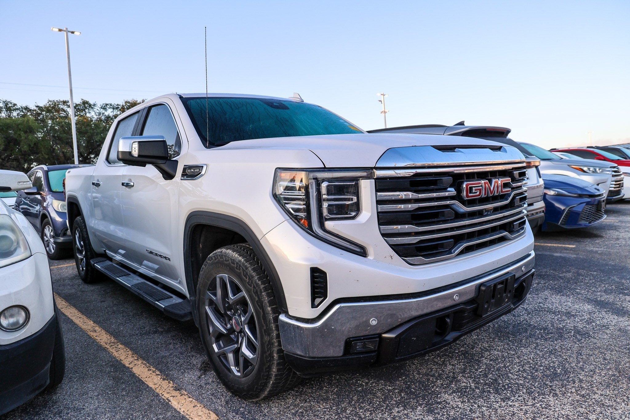 2024 GMC Sierra SLT