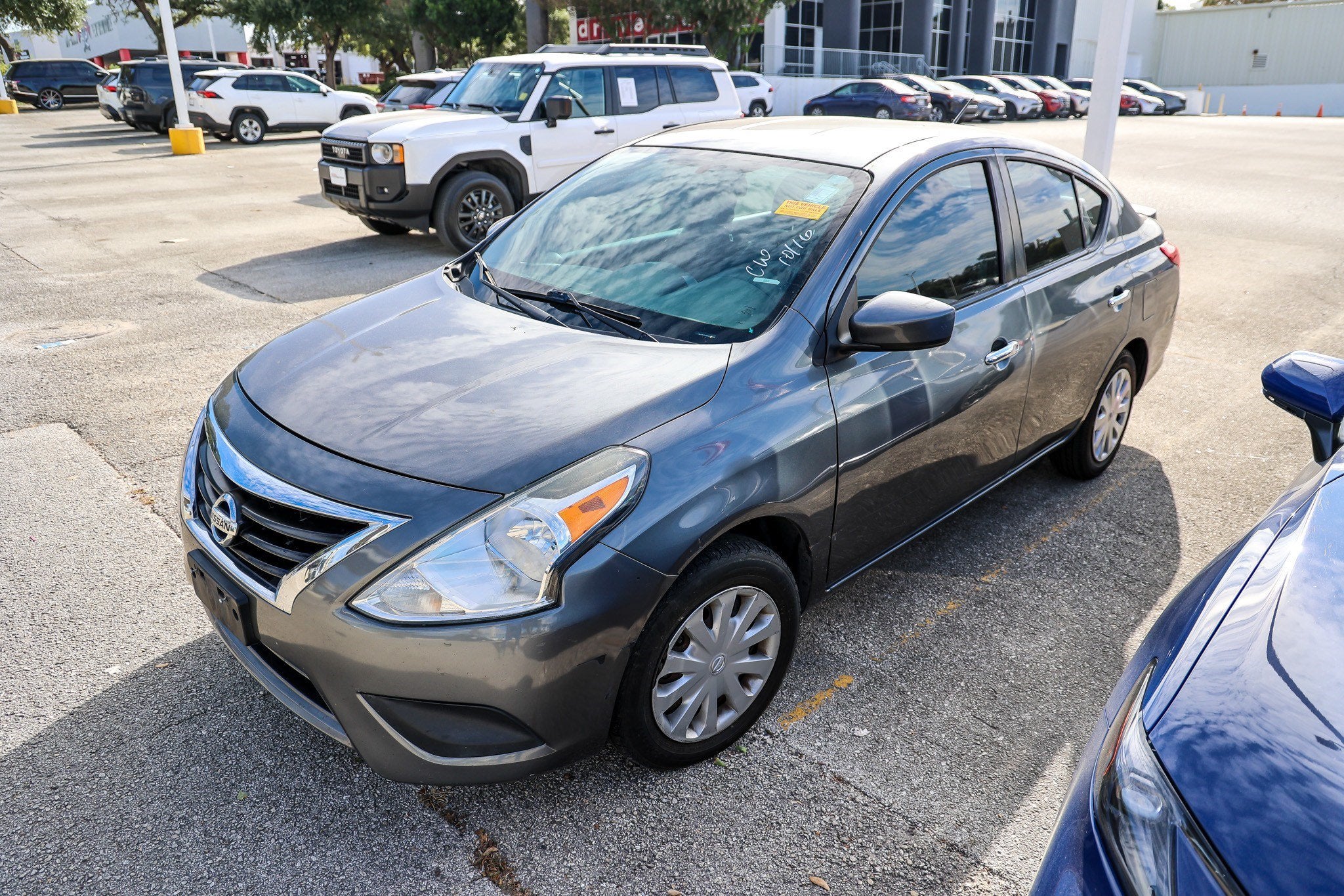 2018 Nissan Versa SV