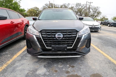 2025 Nissan Kicks Play S