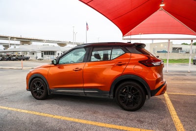 2021 Nissan Kicks SR