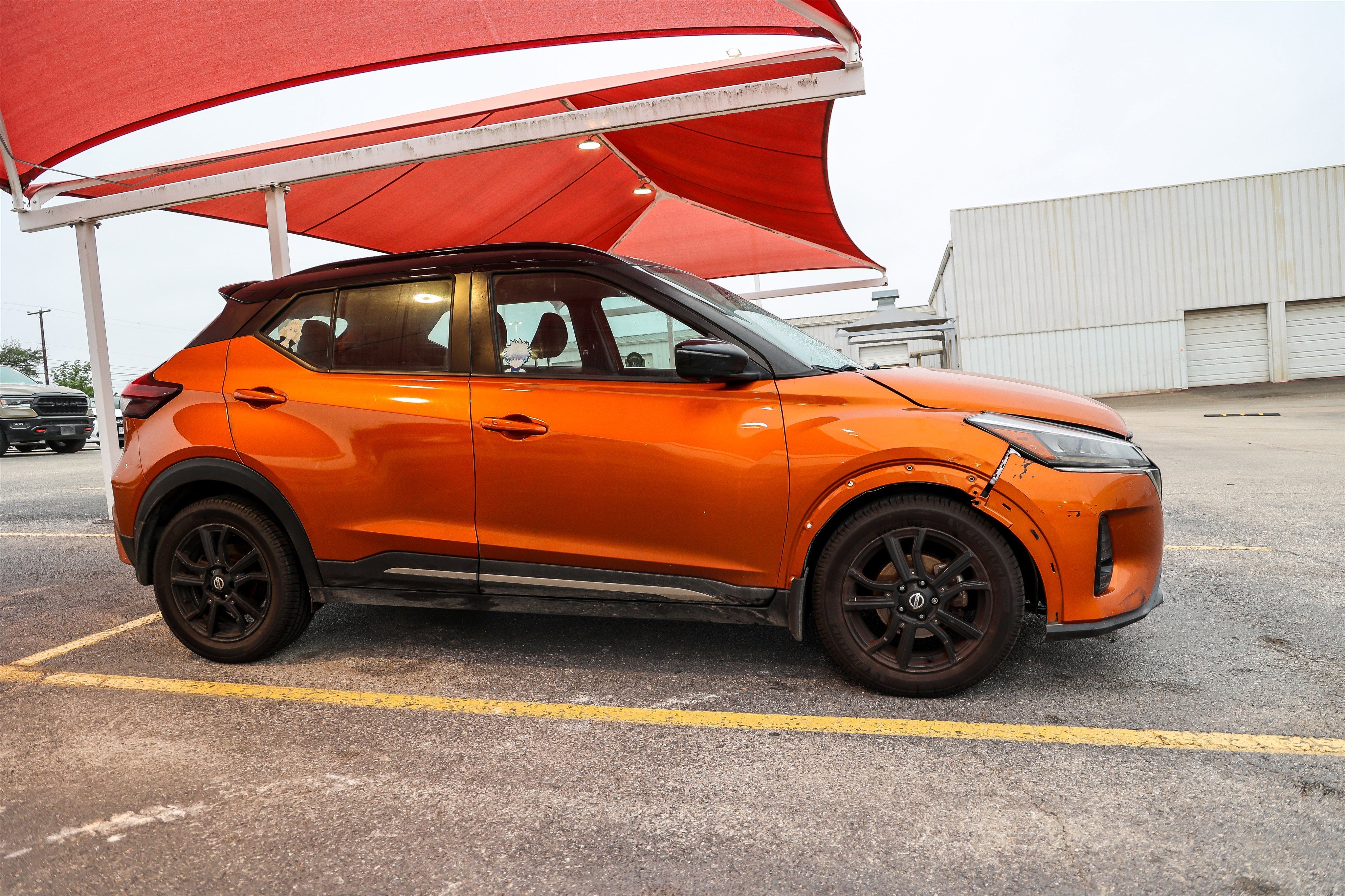 2021 Nissan Kicks SR