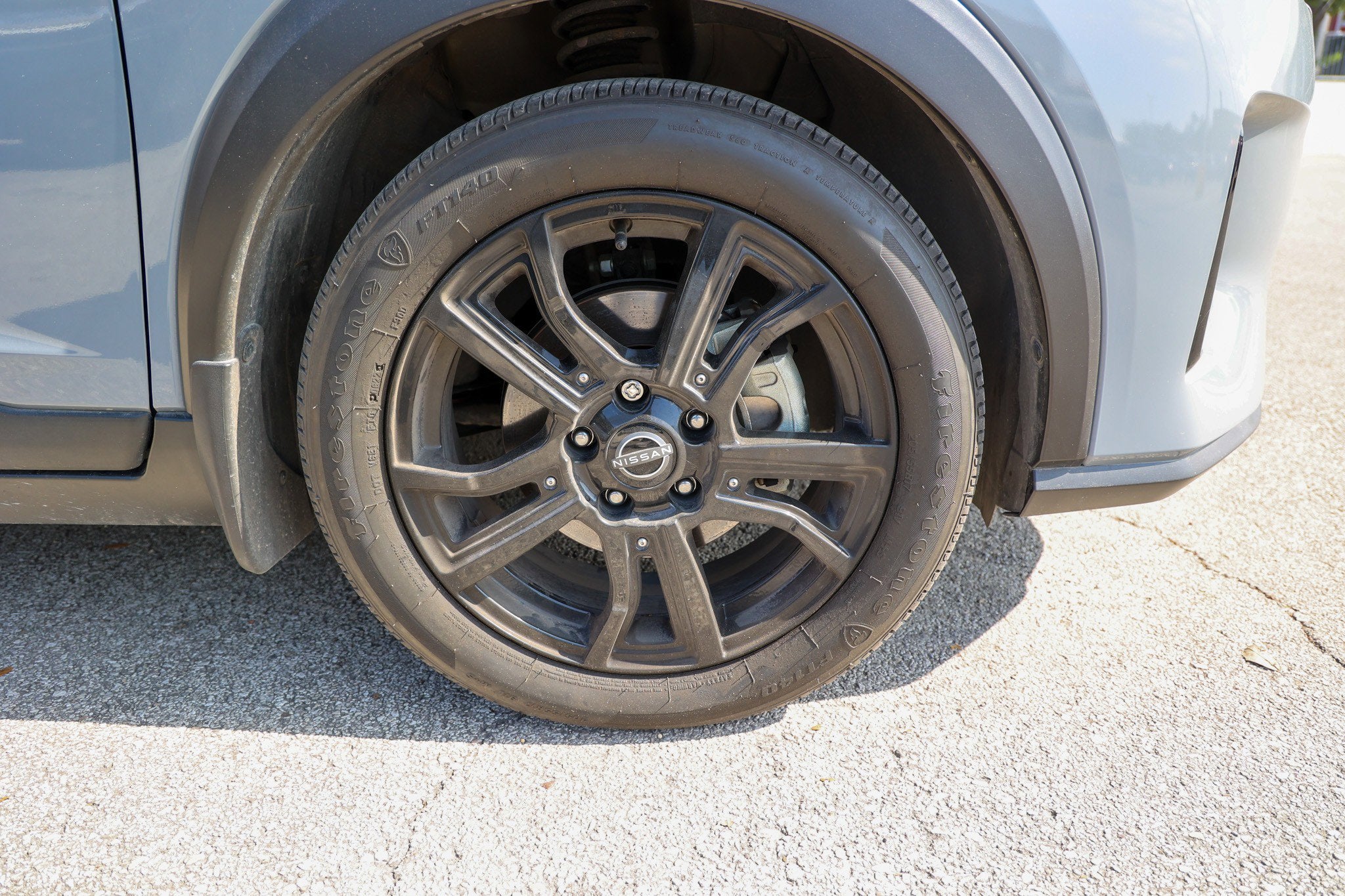 2022 Nissan Kicks SR