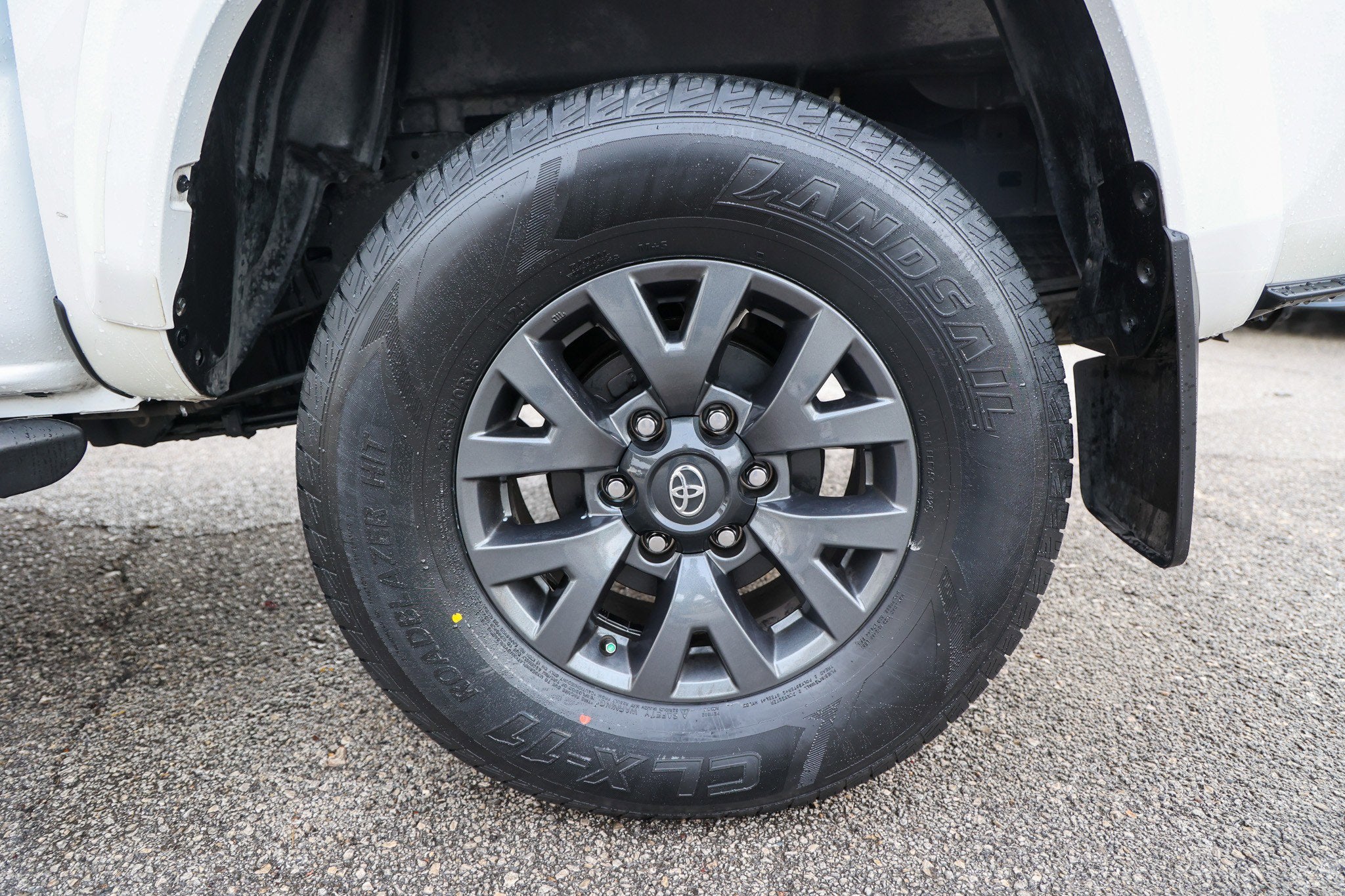 2023 Toyota TACOMA SR5 SR5