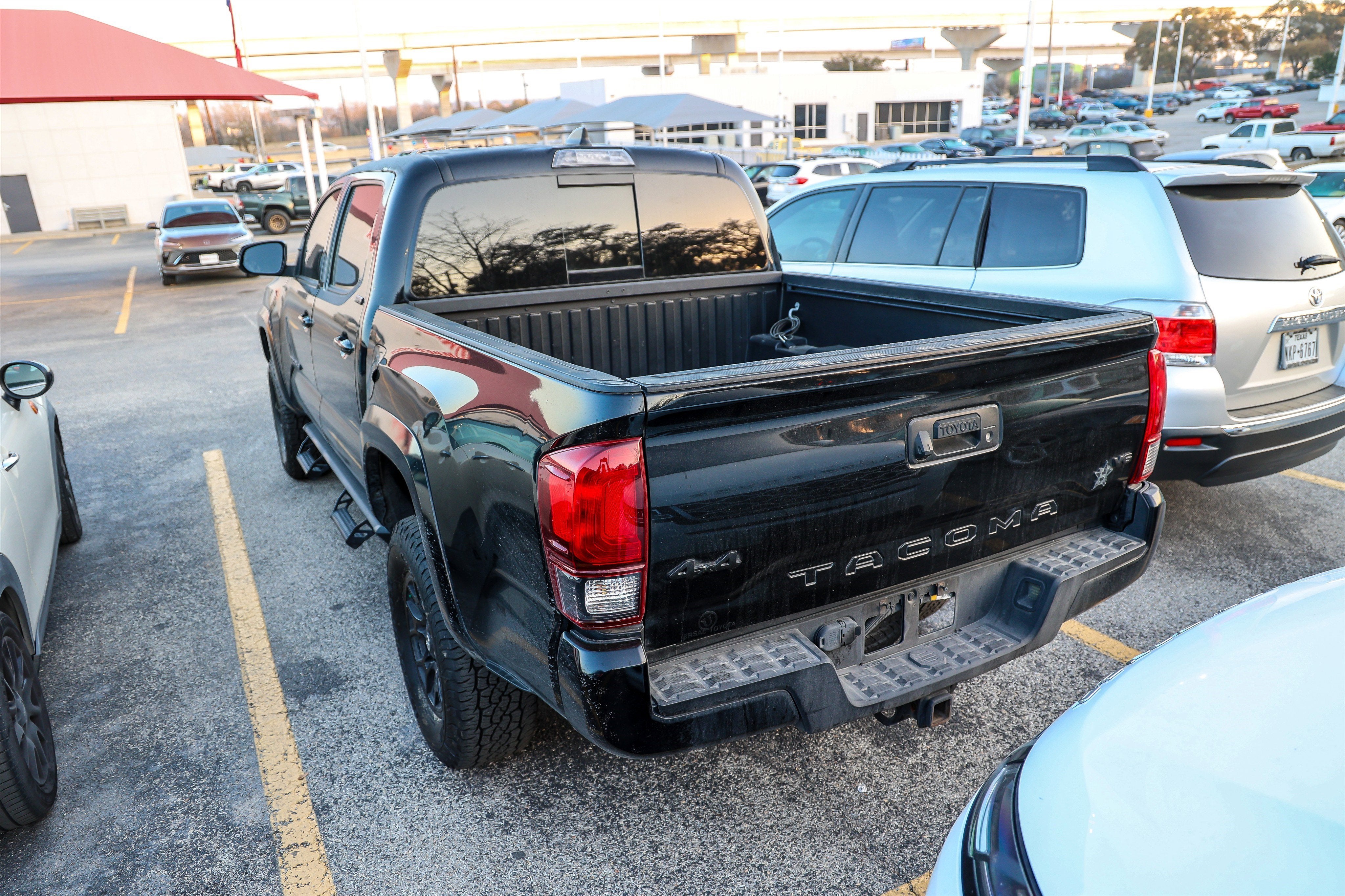 2022 Toyota Tacoma 4WD SR5