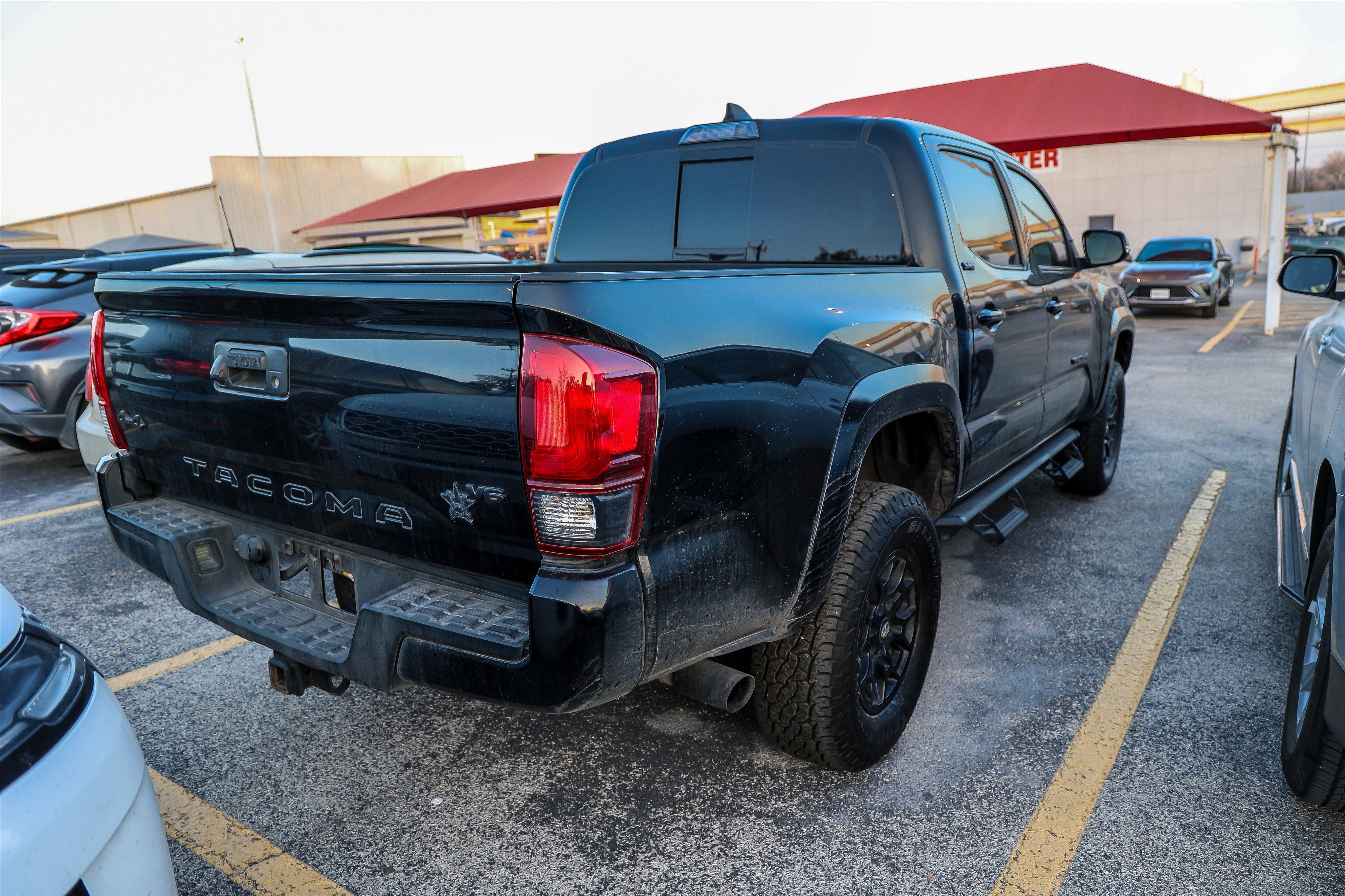 2022 Toyota Tacoma 4WD SR5