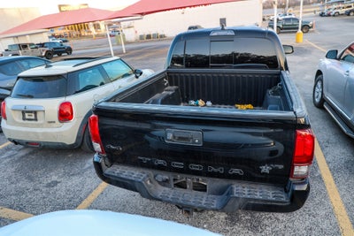 2022 Toyota Tacoma 4WD SR5