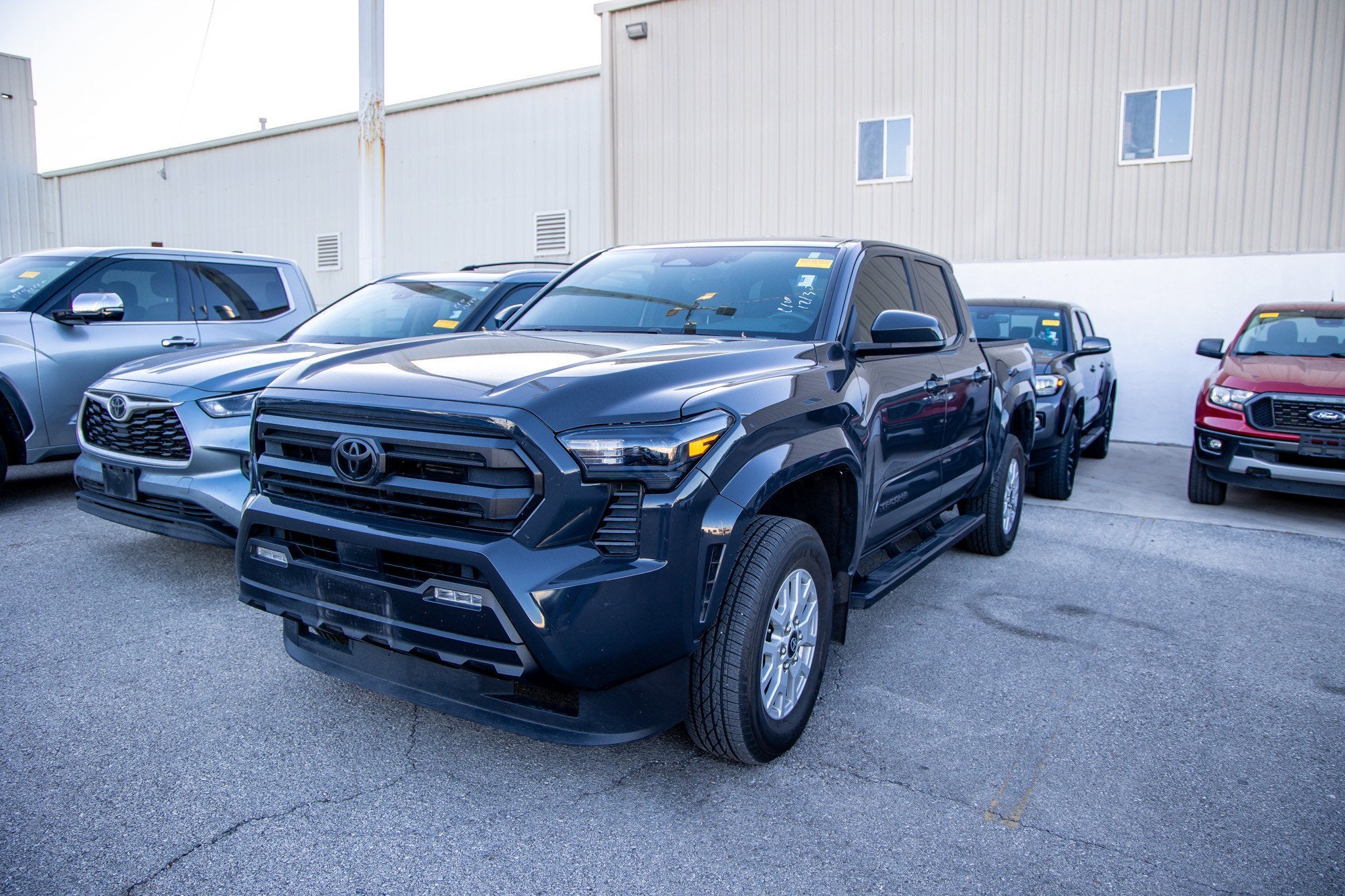 2024 Toyota TACOMA SR5 SR5