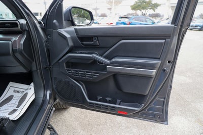 2025 Toyota TACOMA SR5 SR5