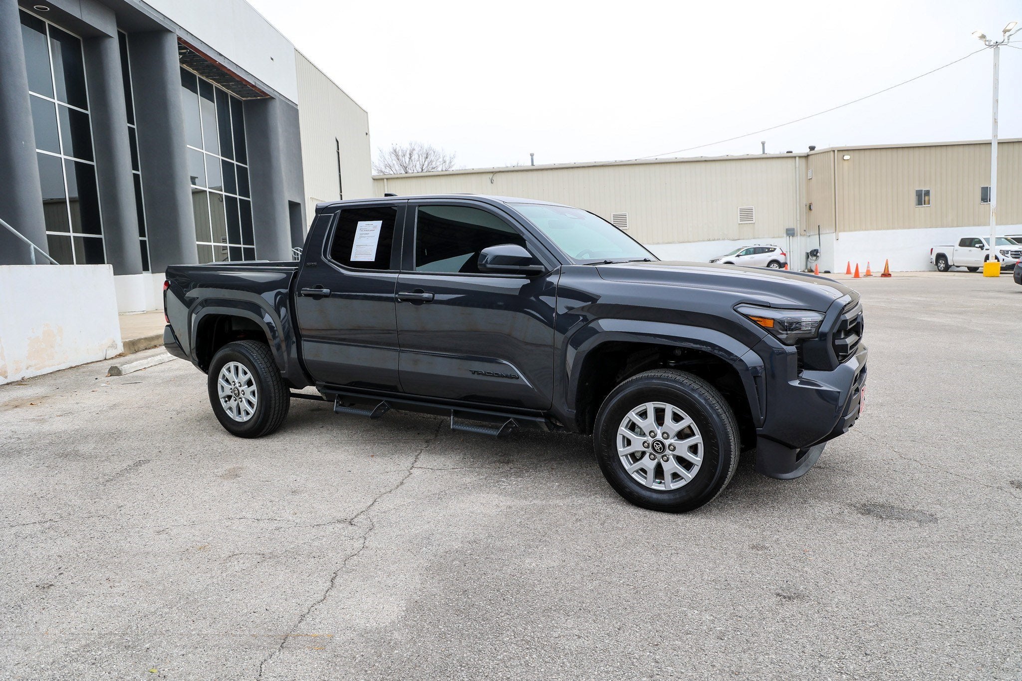 2025 Toyota TACOMA SR5 SR5